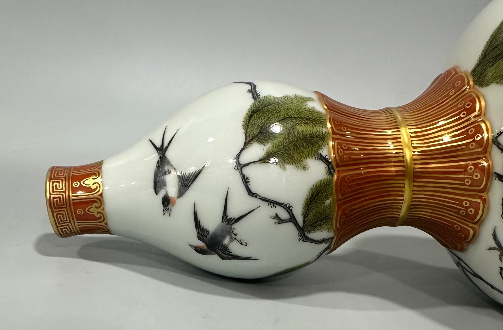 Qing Dynasty Qianlong enamel alum and red gourd vase