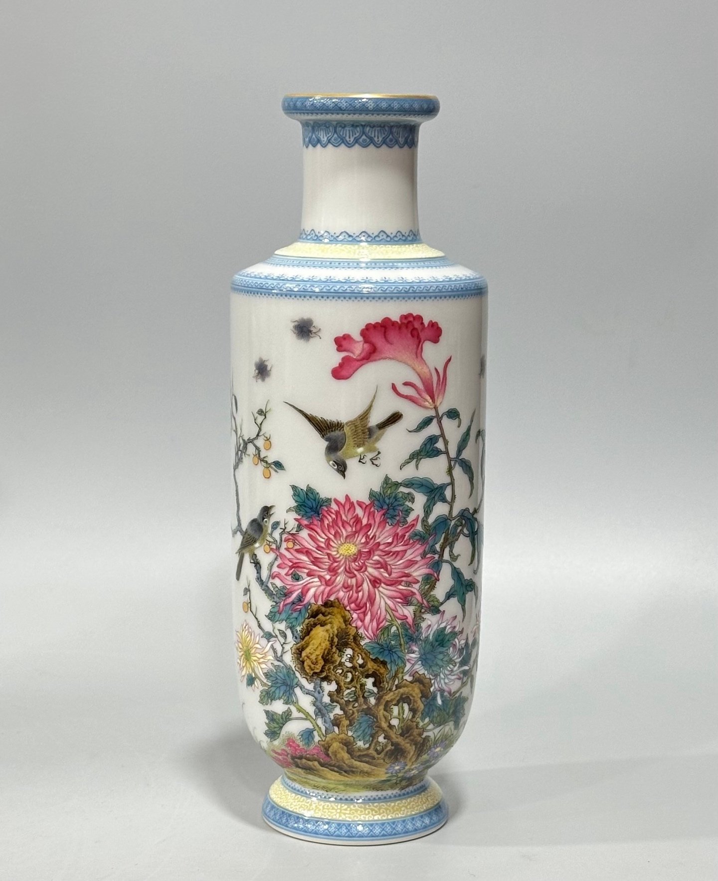 Qing Dynasty Qianlong Small enamel vase