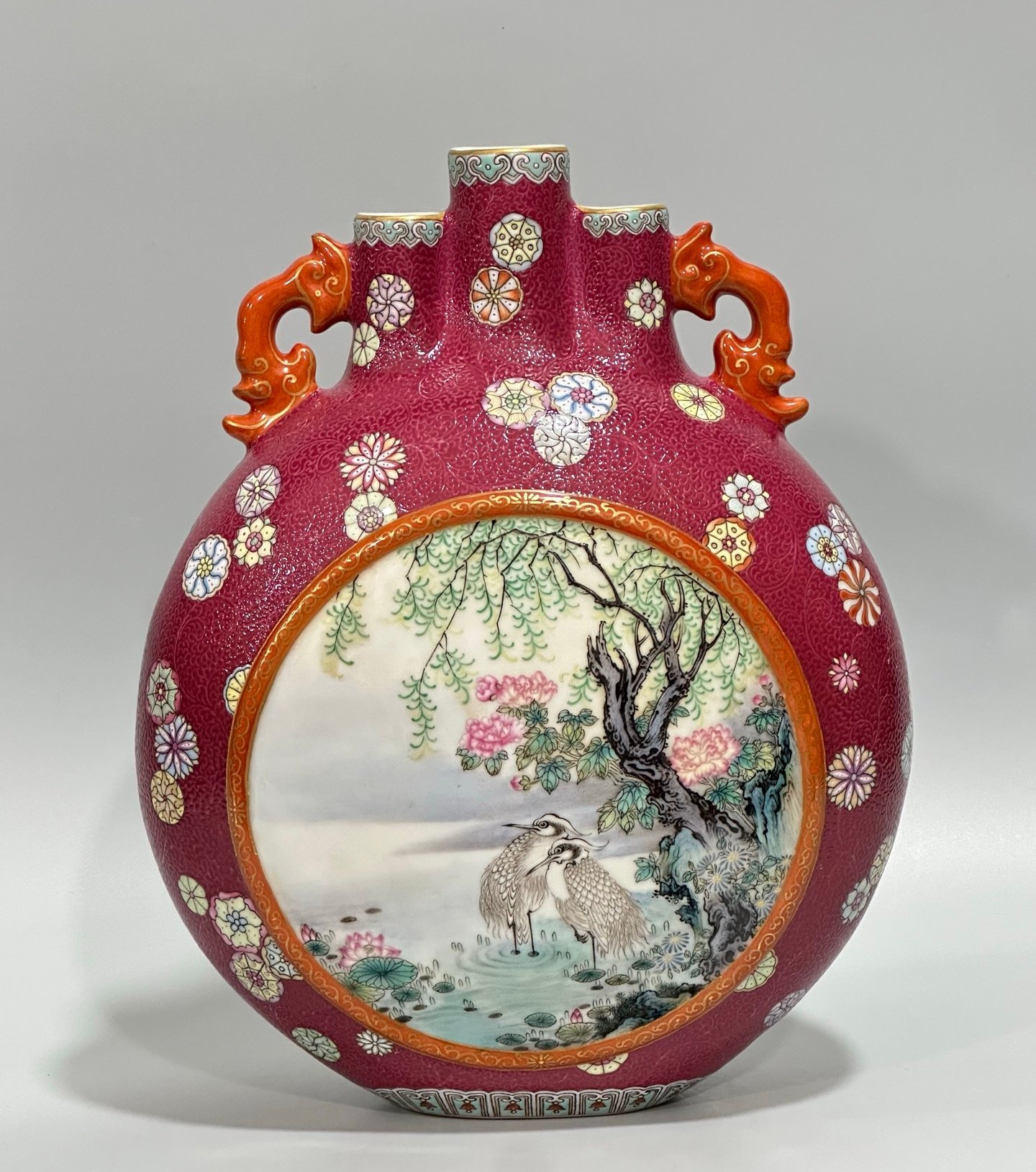 Qing Dynasty Qianlong Enamel and rouge red orbital leather ball with window three-tube binaural moon-holding vase