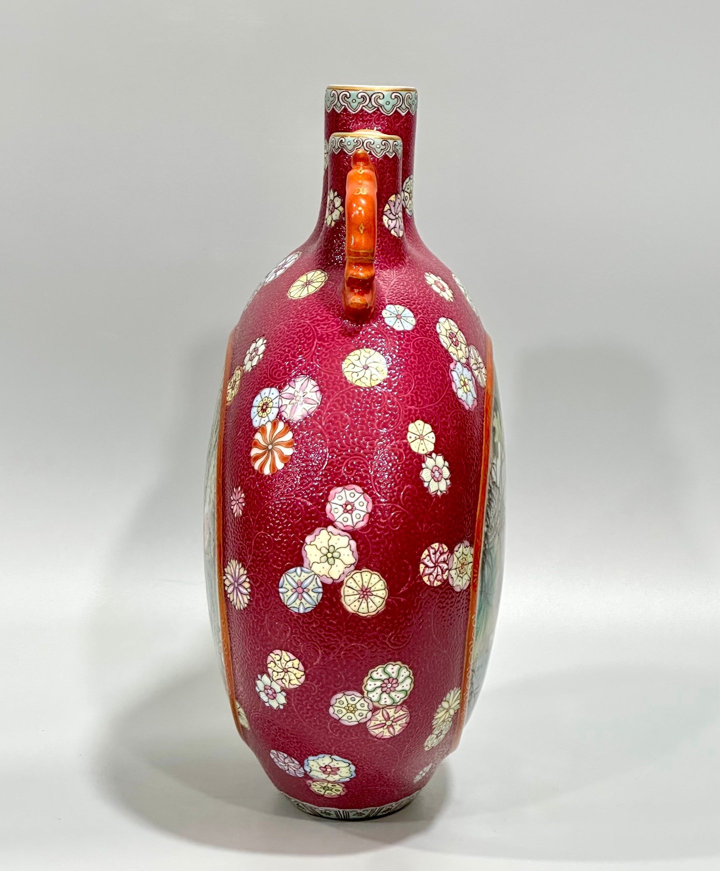 Qing Dynasty Qianlong Enamel and rouge red orbital leather ball with window three-tube binaural moon-holding vase
