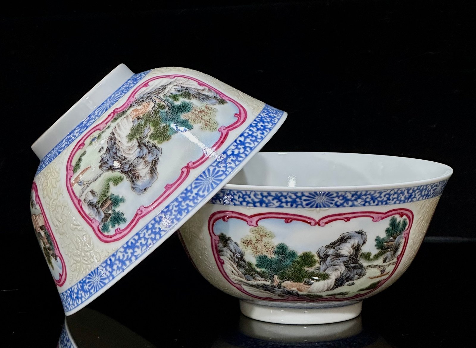 Qing Dynasty Qianlong Enamel bowl with flowers