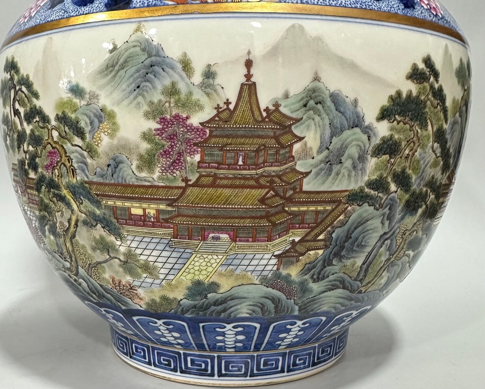 Qing Dynasty Qianlong Pastel upper and lower blue and white figures