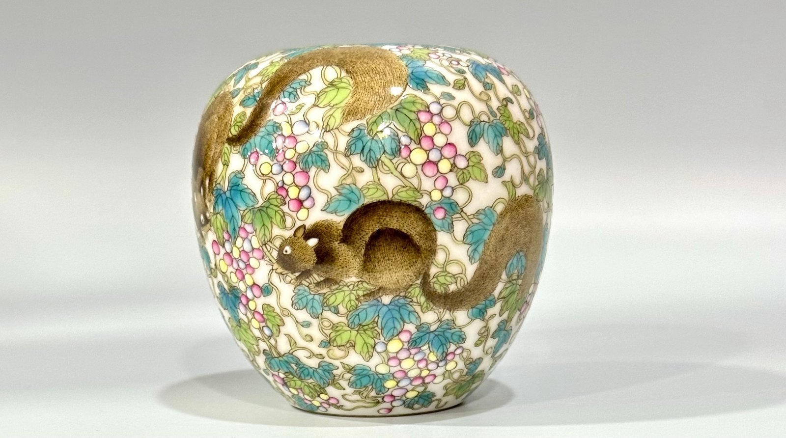 Qing Dynasty Qianlong Pastel squirrel eating apple