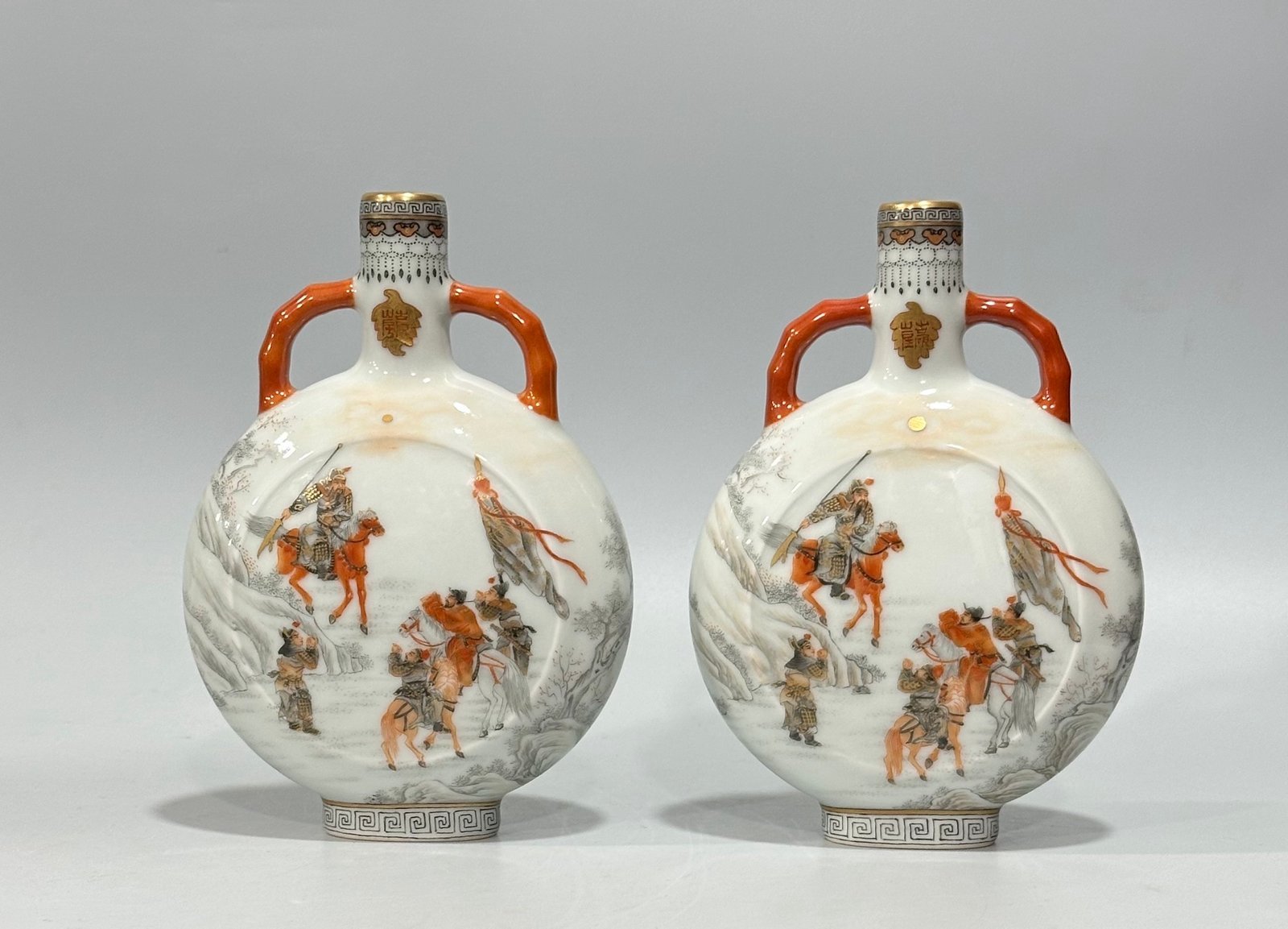 Qing Dynasty Qianlong red ink and gold color depicting characters and stories small moon vase