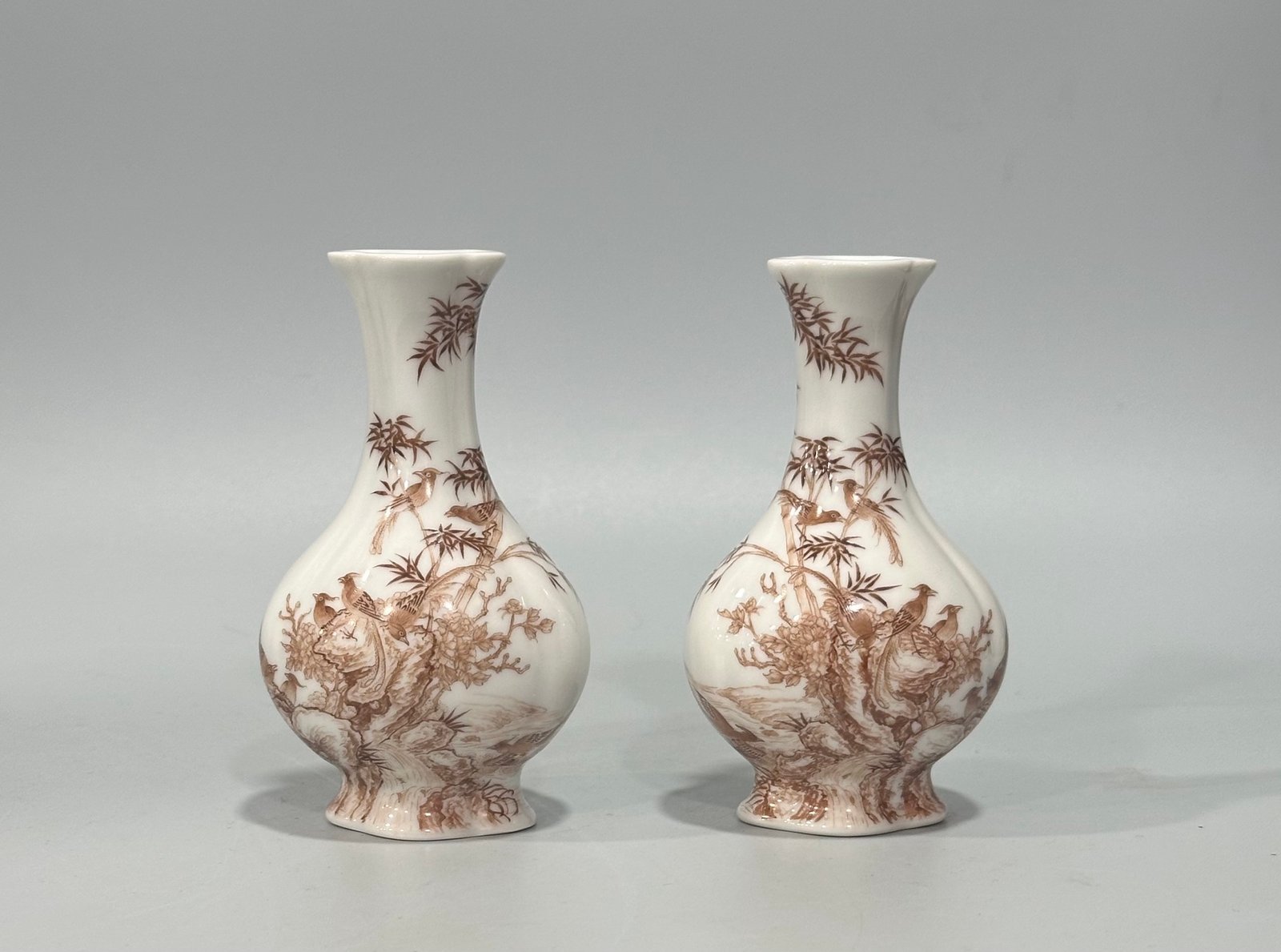 Qing Dynasty Qianlong flowers birds and poems small vase