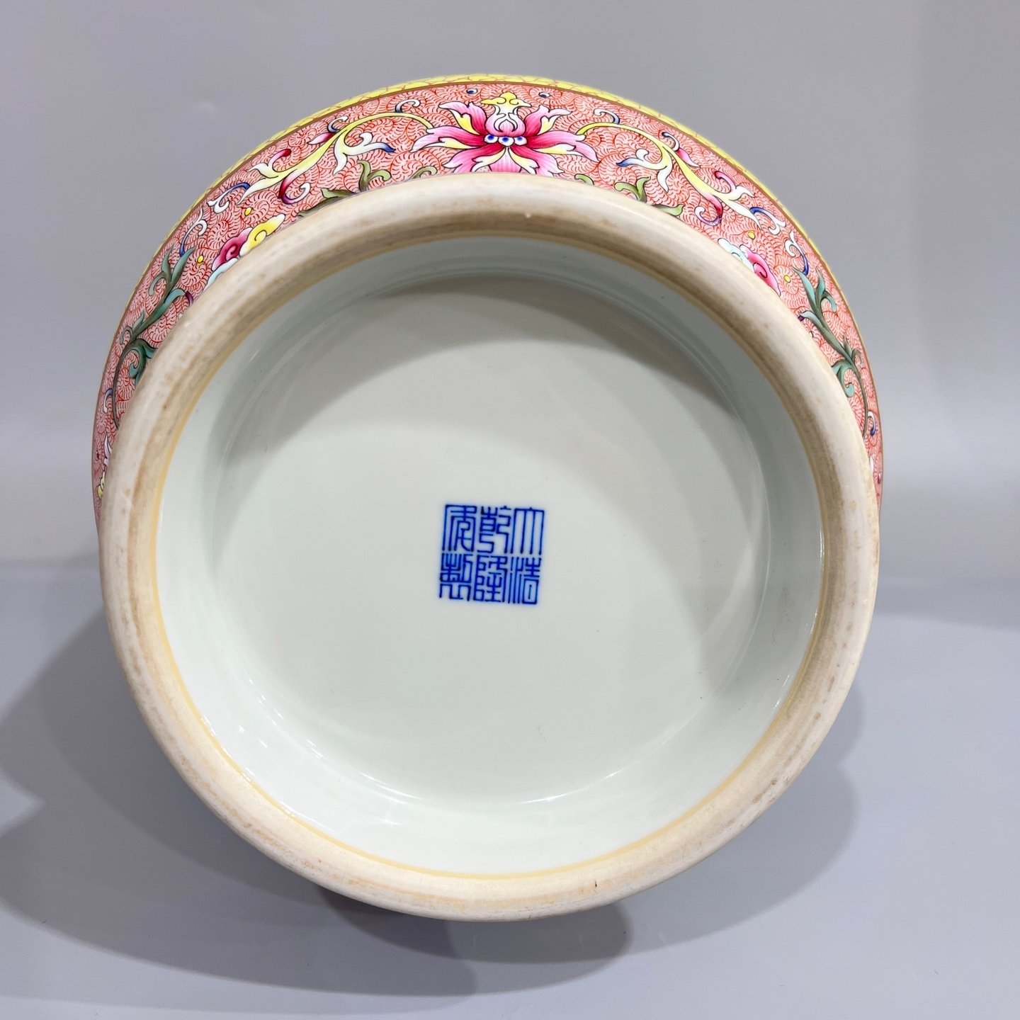 Qing Dynasty Qianlong a double-eared winter melon vase