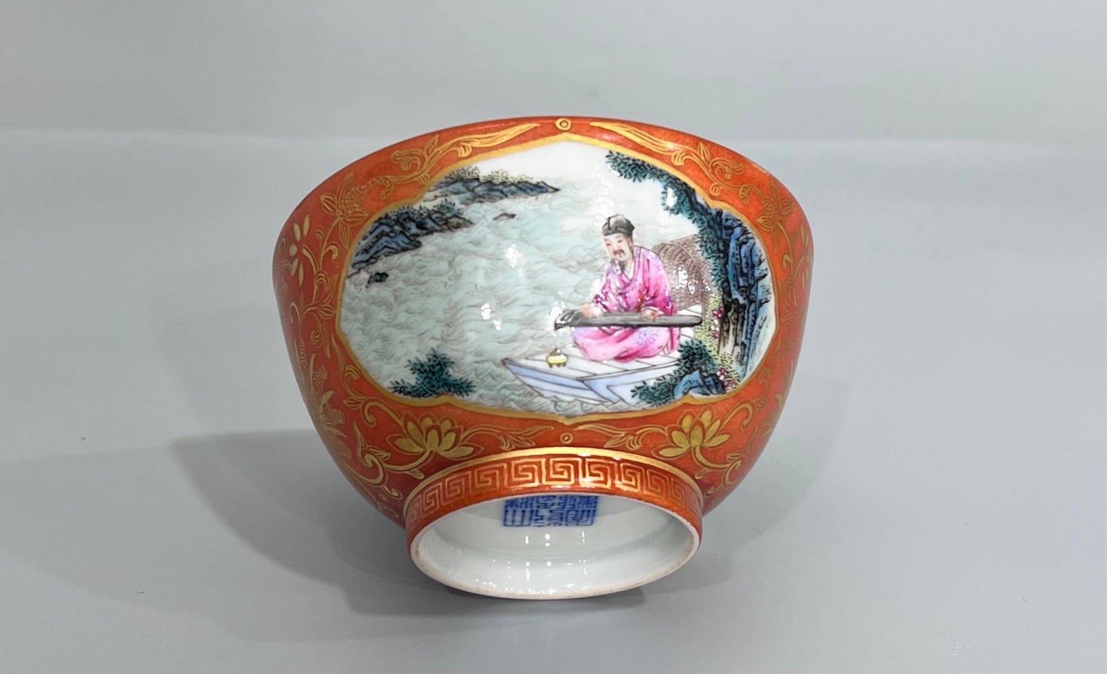 Qing Dynasty Qianlong Aluminum red with gold consecration and figure cup