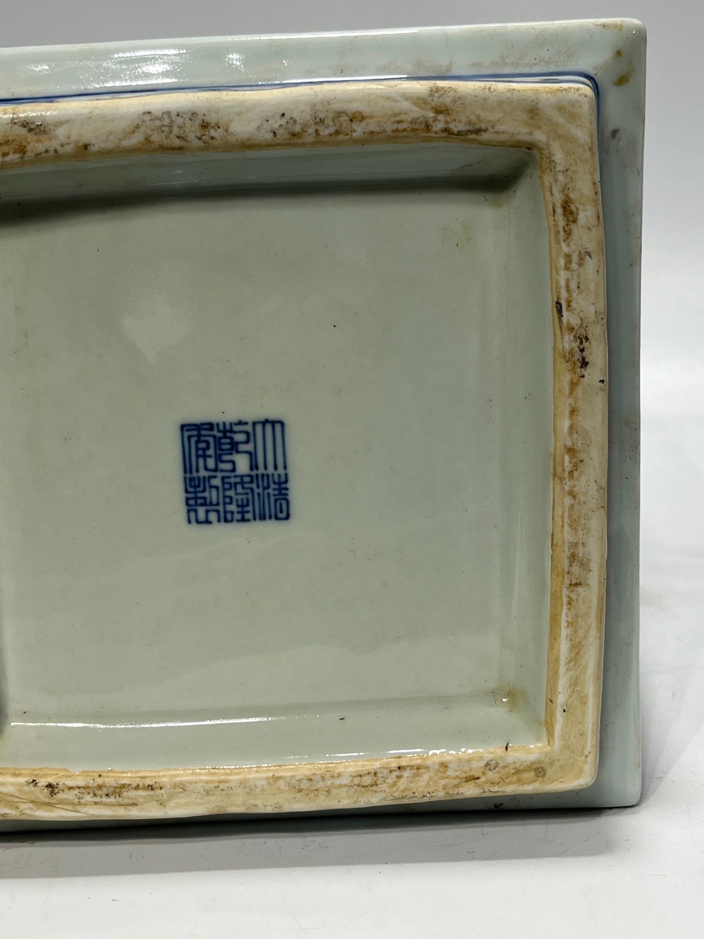 Qing Dynasty Qianlong doucai square amphorae