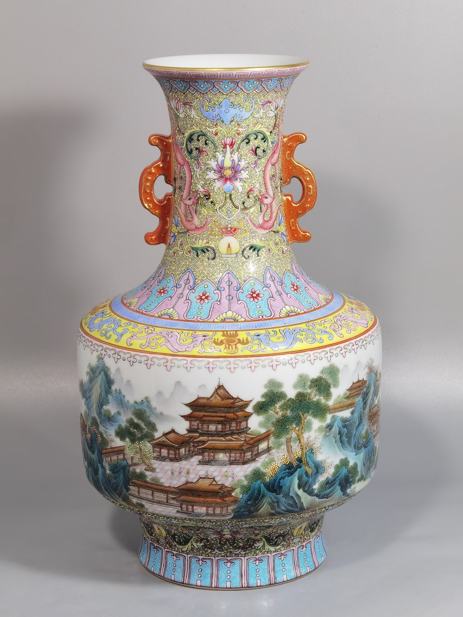 Qing Dynasty Qianlong Pavilion Landscape Figures Amphora