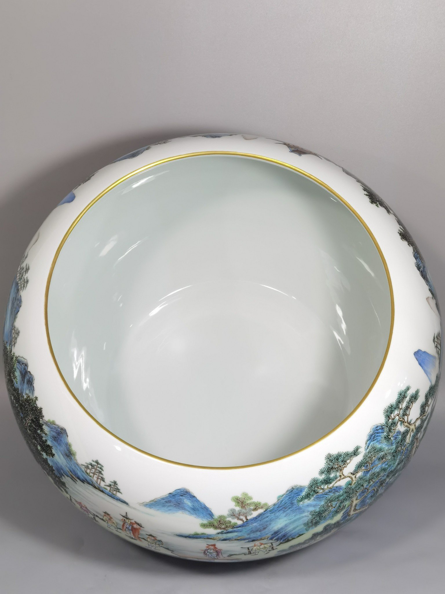 Qing Dynasty Qianlong Western color wash tank