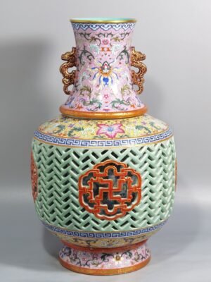 Qing Dynasty Qianlong Yangcai hollow inner vase