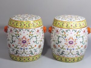 Qing Dynasty Qianlong white ground with pastel lotus pattern animal ear flower arrangement