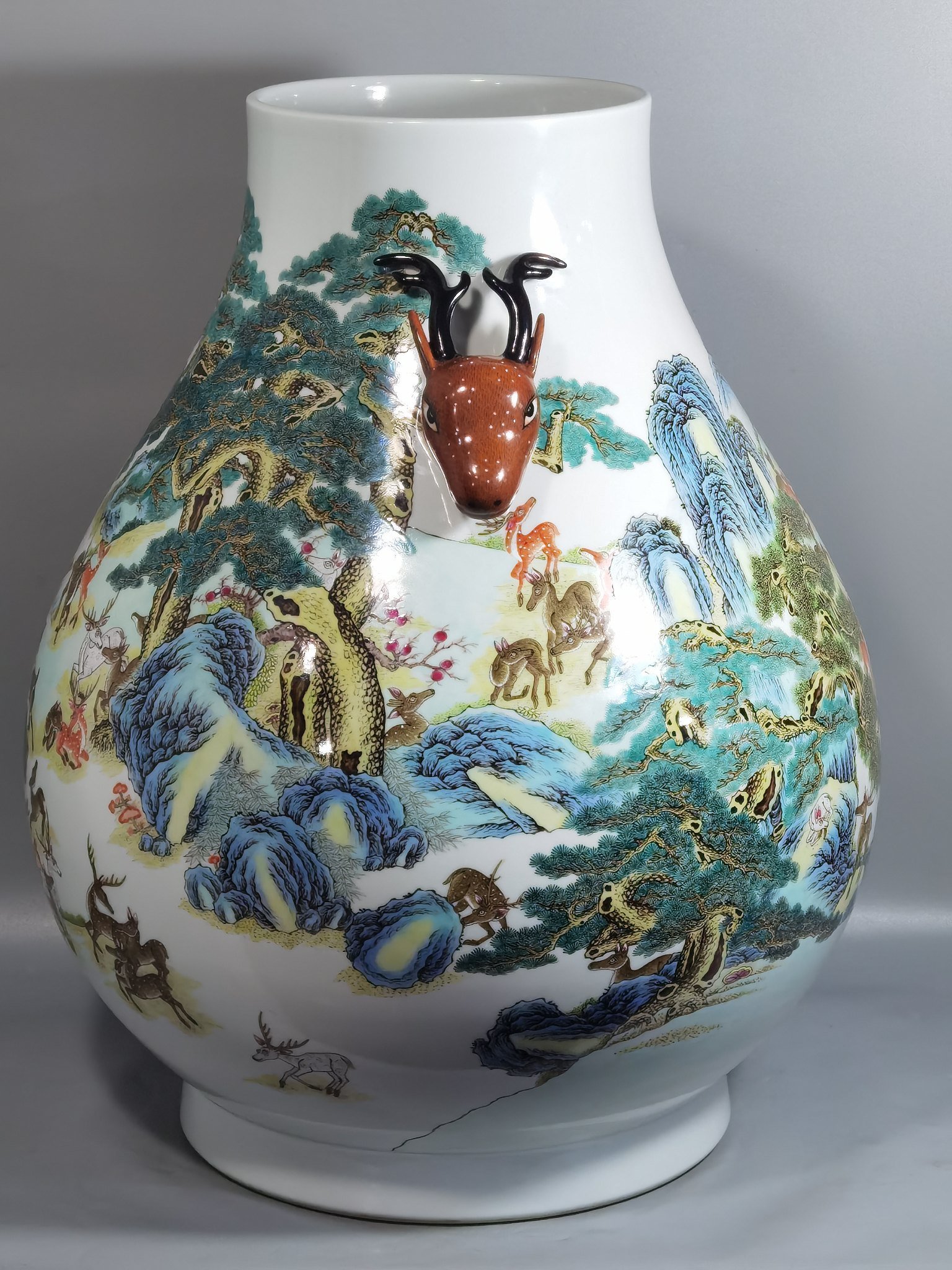 Qing Dynasty Qianlong Pastel deer head statue