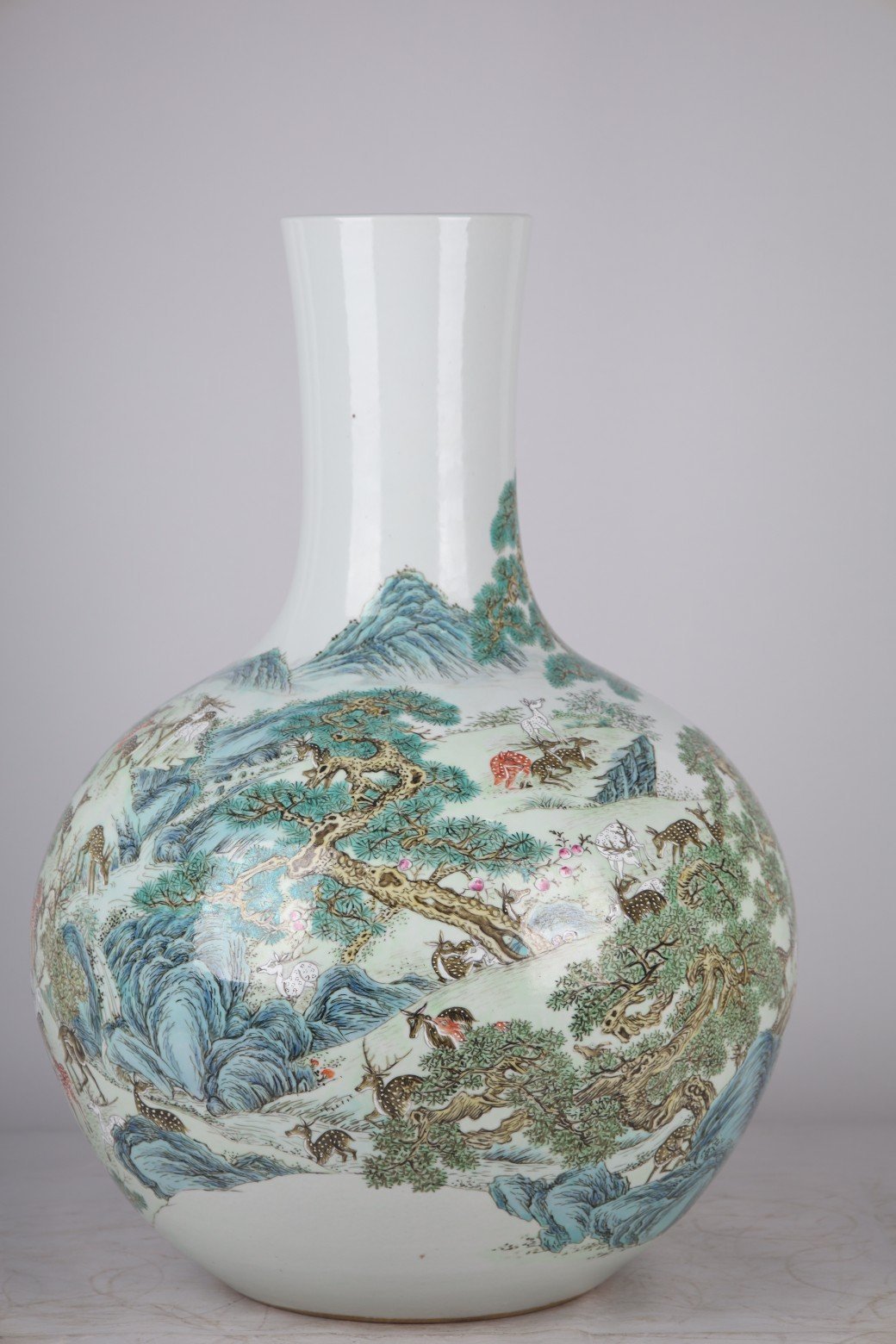 Qing Dynasty Qianlong famille rose celestial sphere vase