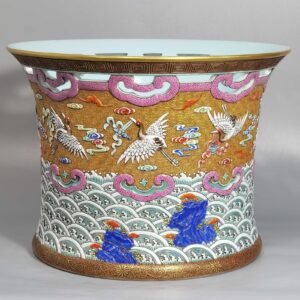 Qing Dynasty Qianlong gold ground pastel sea water cloud and crane pattern hollow pen barrel
