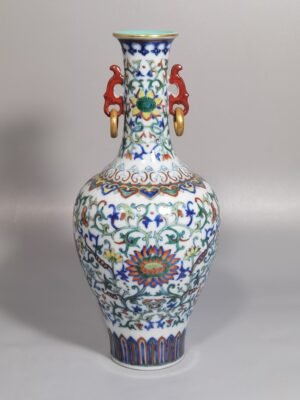 Qing Dynasty Qianlong blue and white doucai lotus pattern hanging ring amphorae
