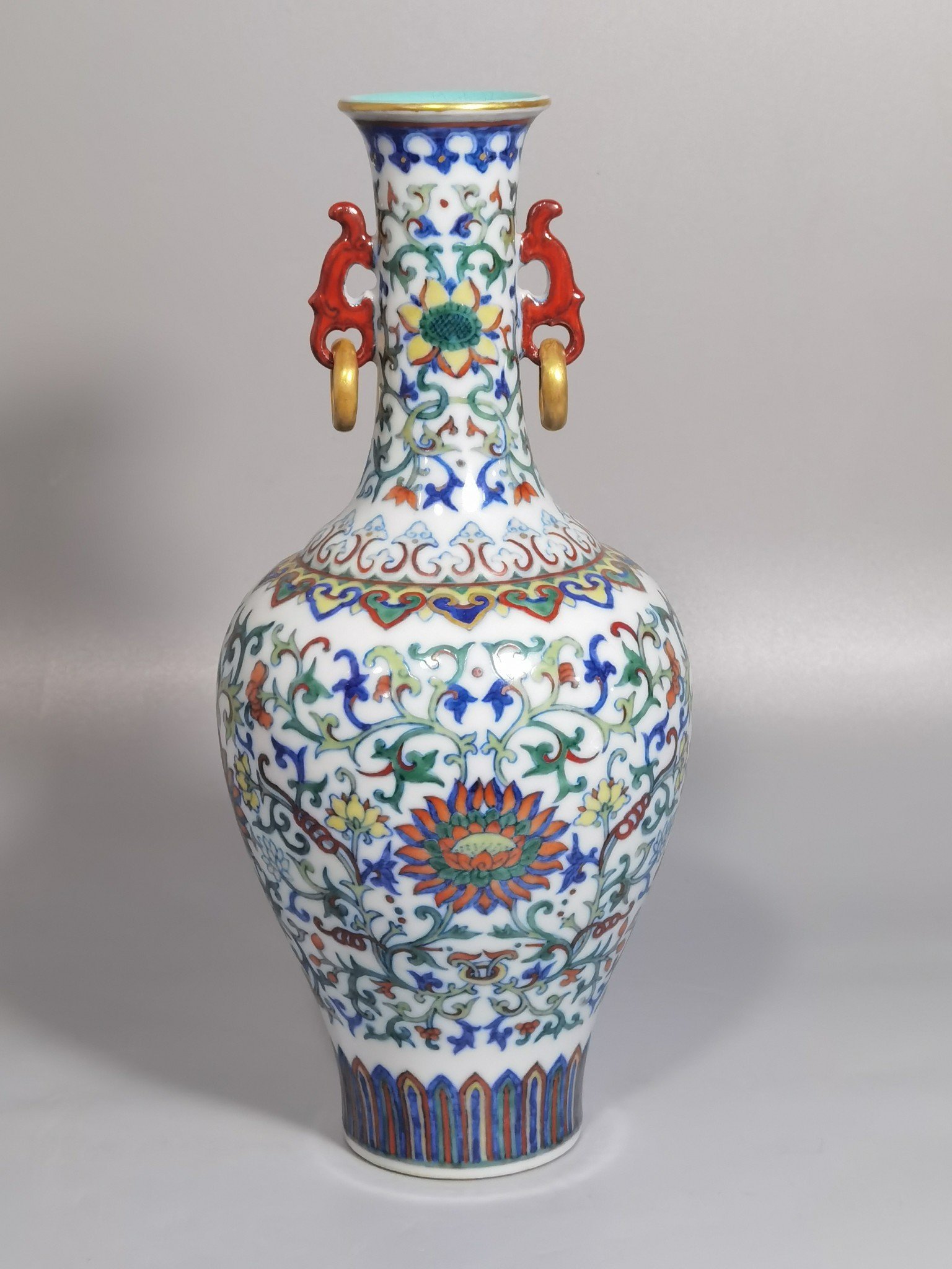 Qing Dynasty Qianlong blue and white doucai lotus pattern hanging ring amphorae