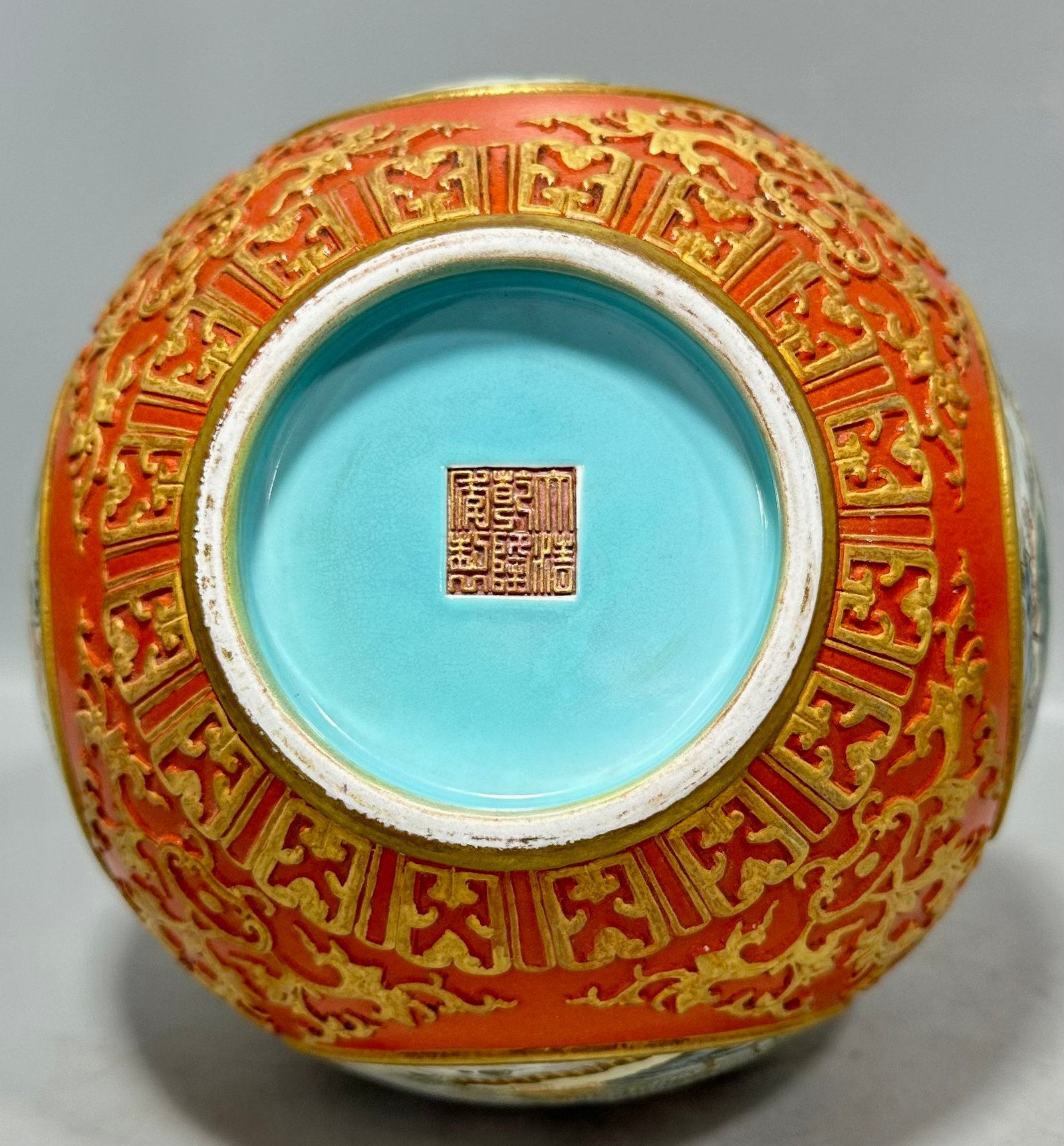 Qing Dynasty Qianlong pastel coral red carved gold-painted flowers figures poems and gourd vase