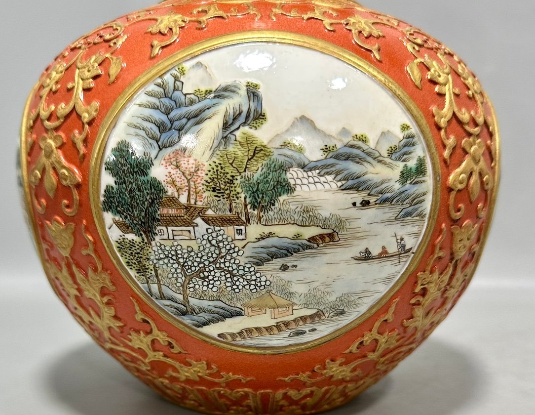 Qing Dynasty Qianlong pastel coral red carved gold-painted flowers figures poems and gourd vase