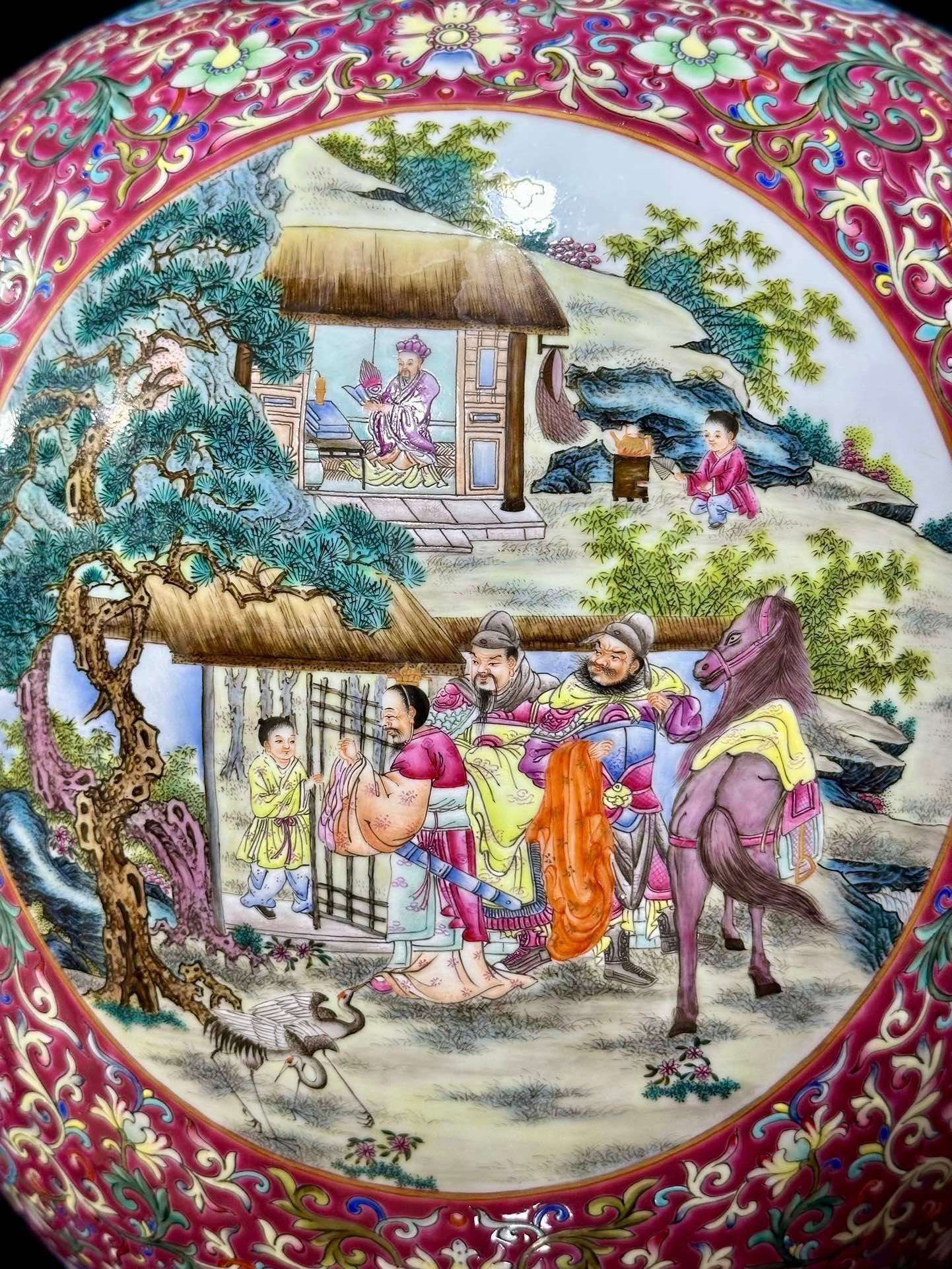 Qing Dynasty Qianlong A large vase with a yangcai rouge and red passionflower