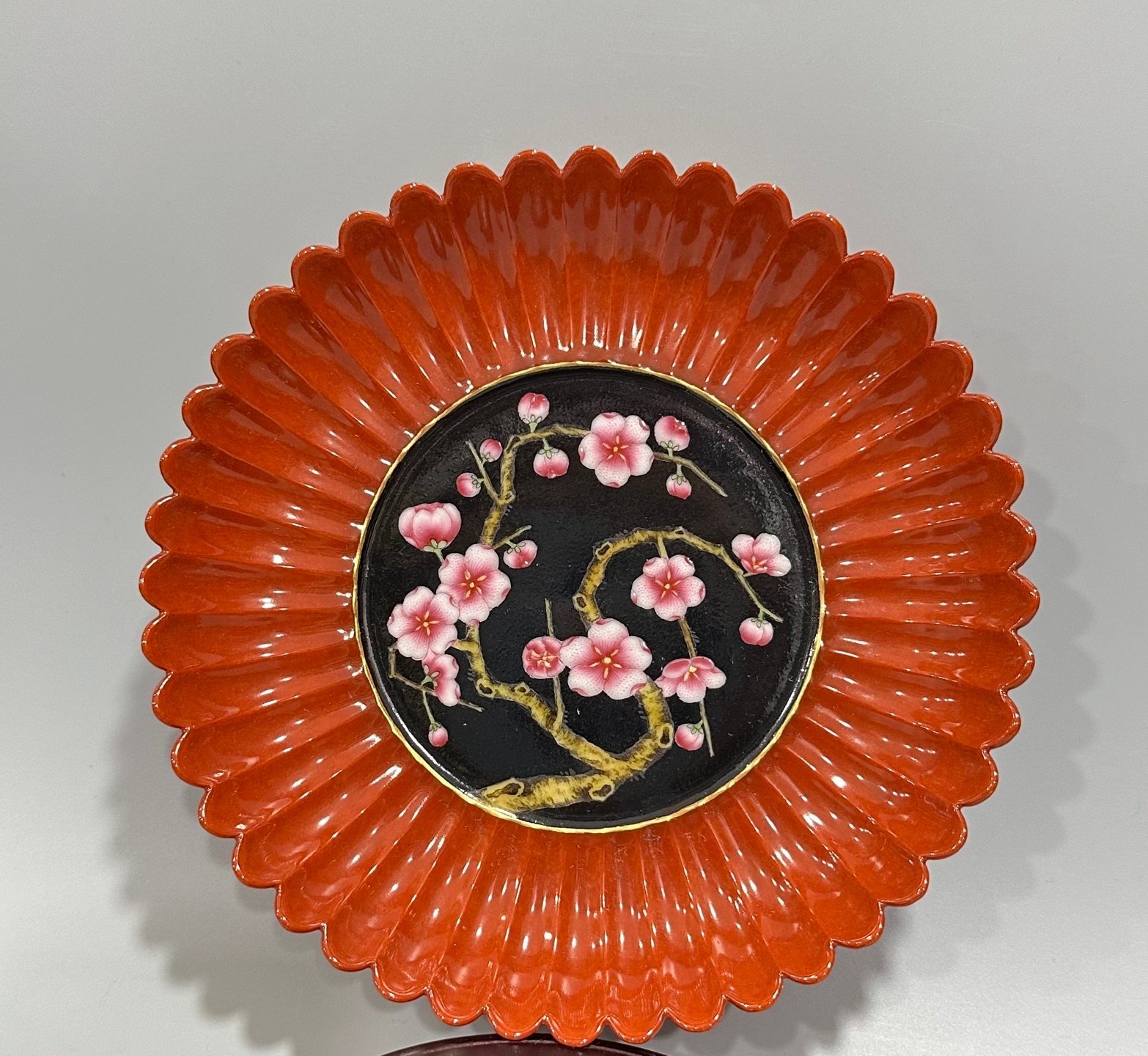 Qing Dynasty Qianlong Enamel coral red window plate with plum blossom pattern