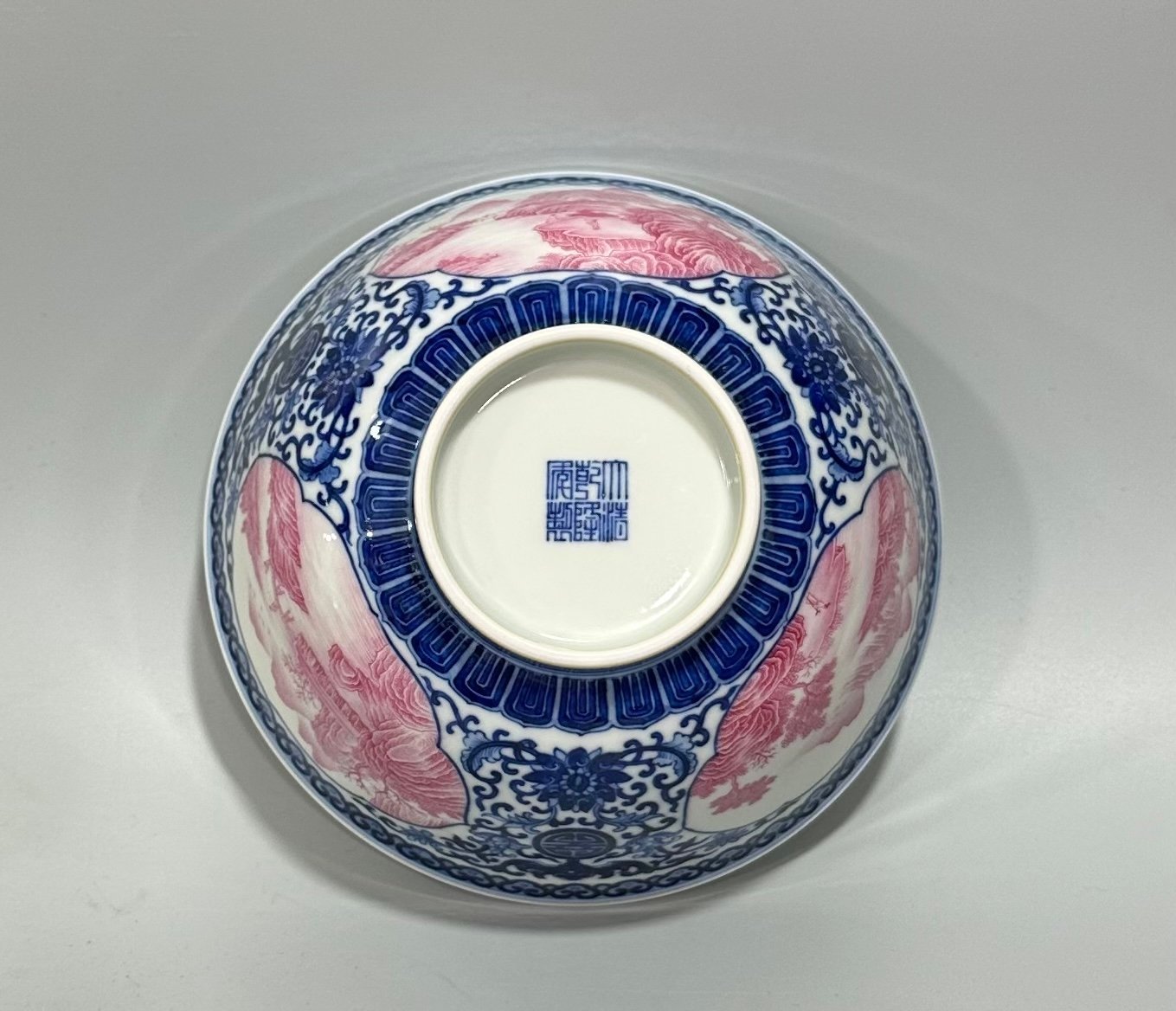 Qing Dynasty Qianlong Enamel blue and whit longevity flowers agate red landscape pavilion bowl