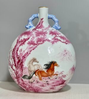 Qing Dynasty Qianlong Enamel vase with two ears holding the moon with a horse picture