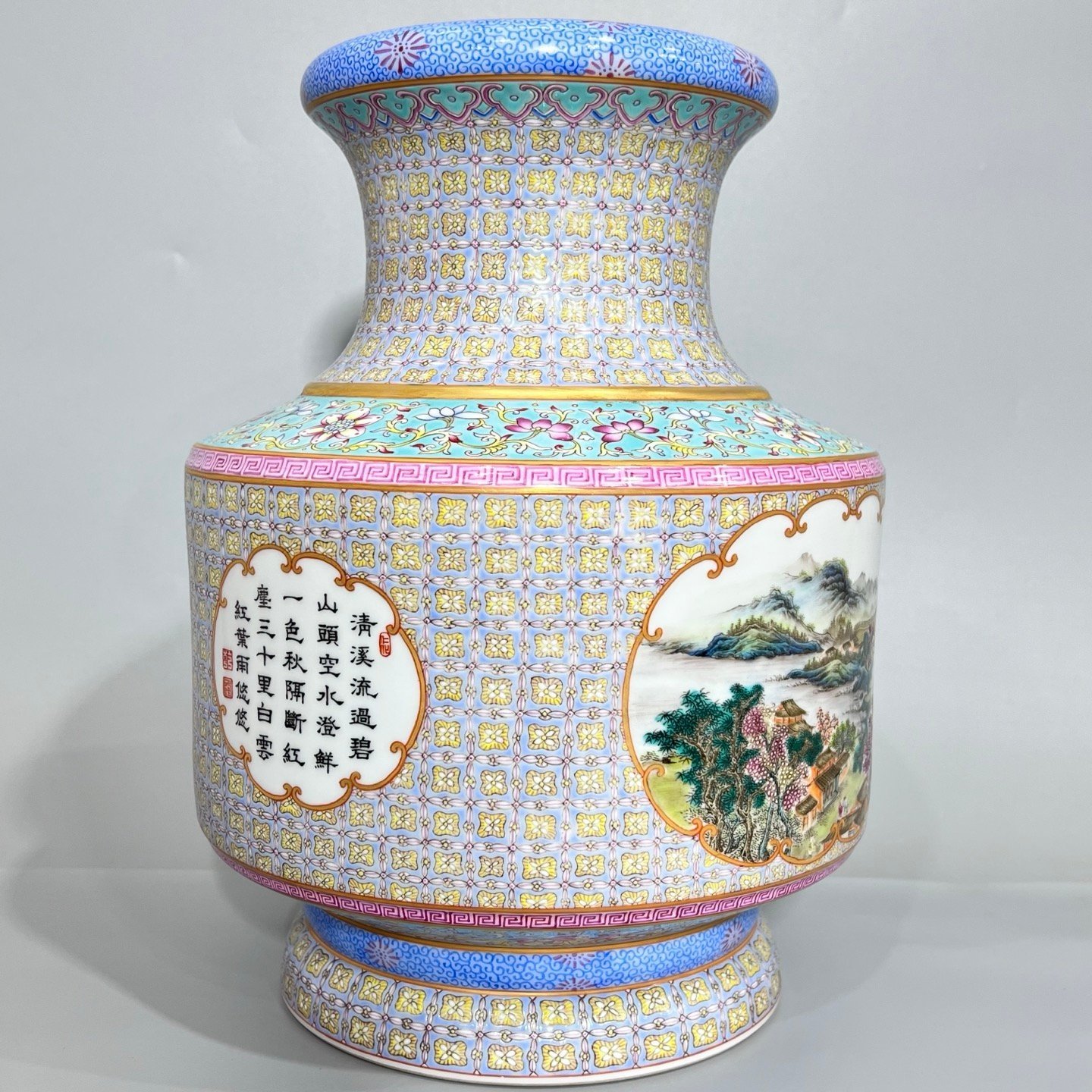 Qing Dynasty Qianlong A pankou statue of landscape with pastel