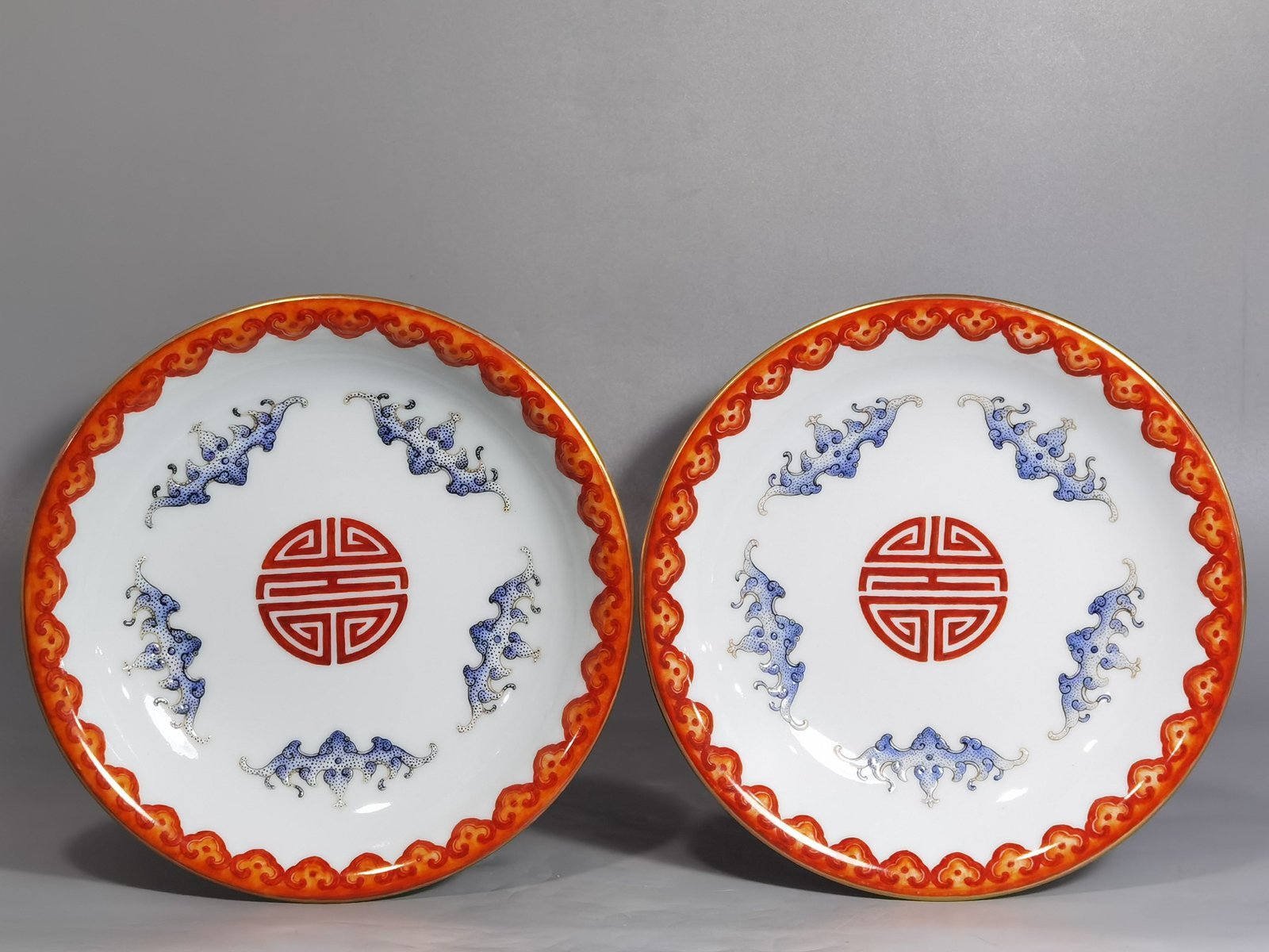 Qing Dynasty Qianlong a pair of white ground pastel painted gold-wrapped branches