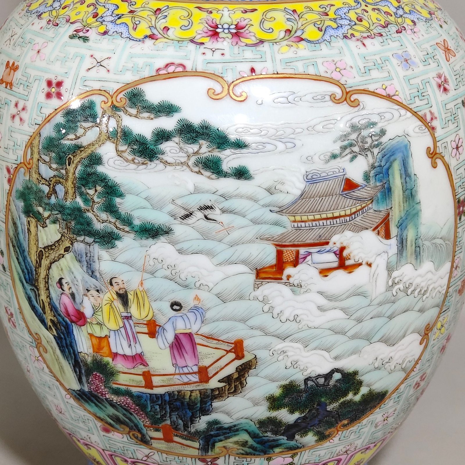 Qing Dynasty Qianlong swastika pattern window figure landscape amphora