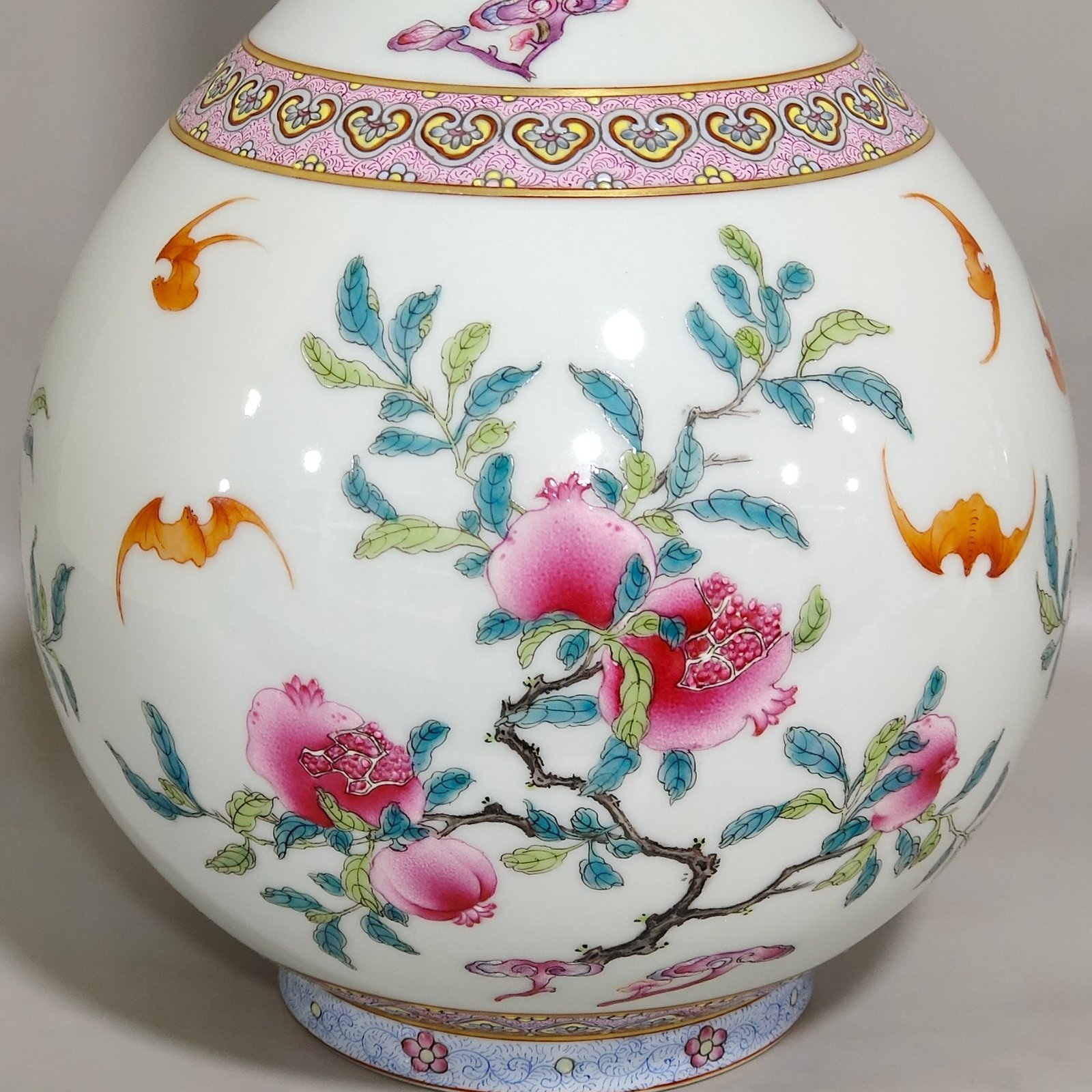 Qing Dynasty Qianlong famille rose pomegrant flask
