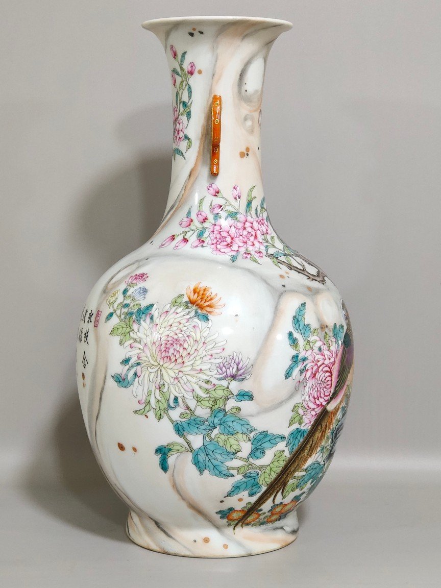 Qing Dynasty Qianlong cloud pattern amphorae