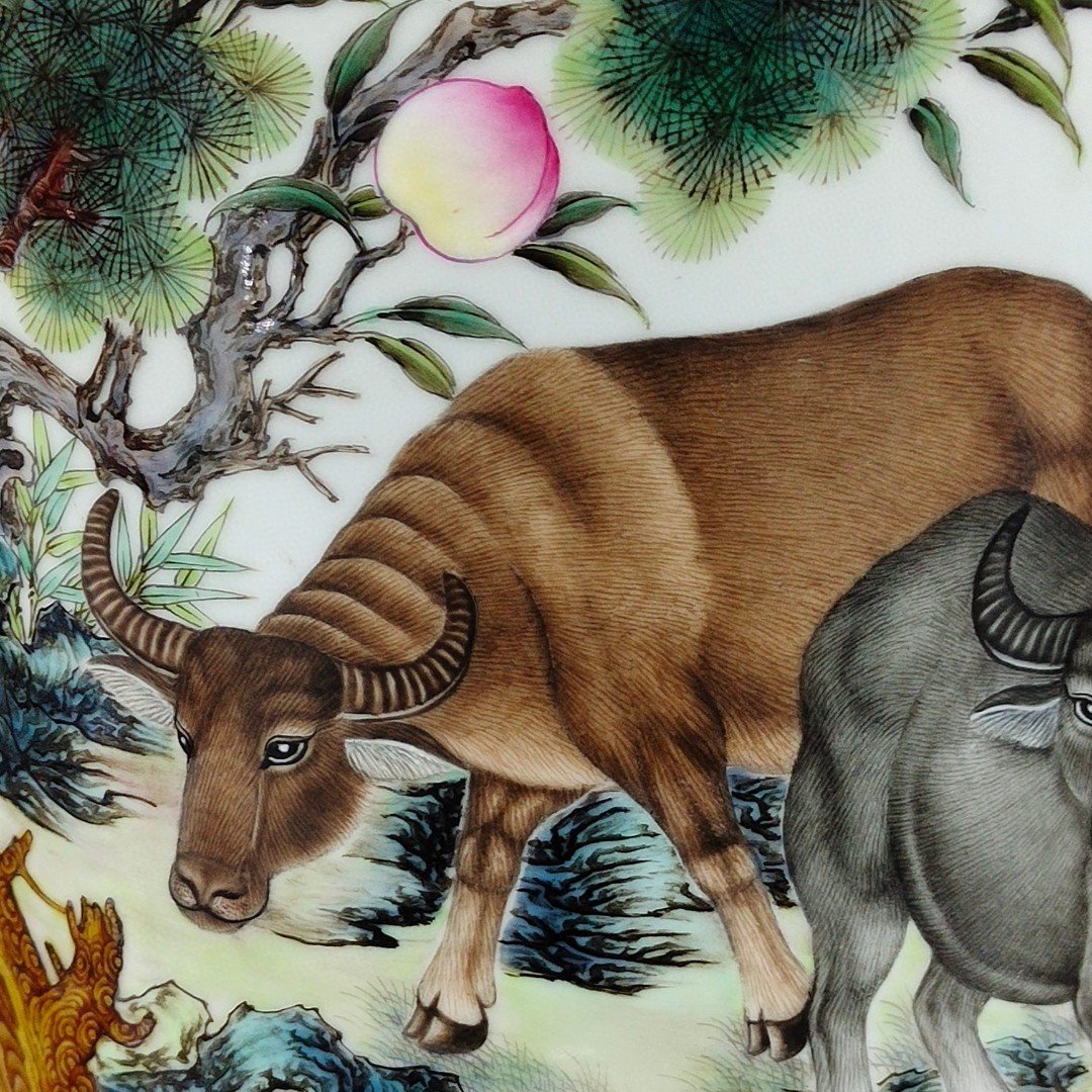 Qing Dynasty Qianlong Five Cows Plum Vase