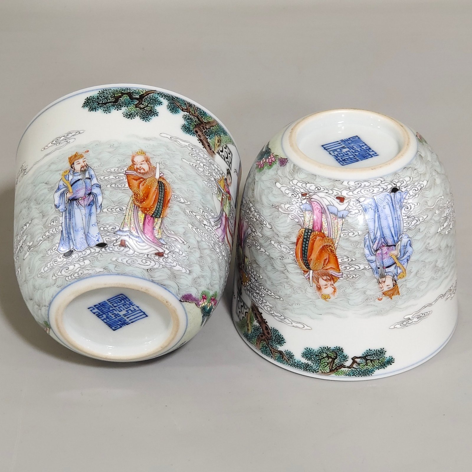 Qing Dynasty Qianlong famille rose porcelain bowl