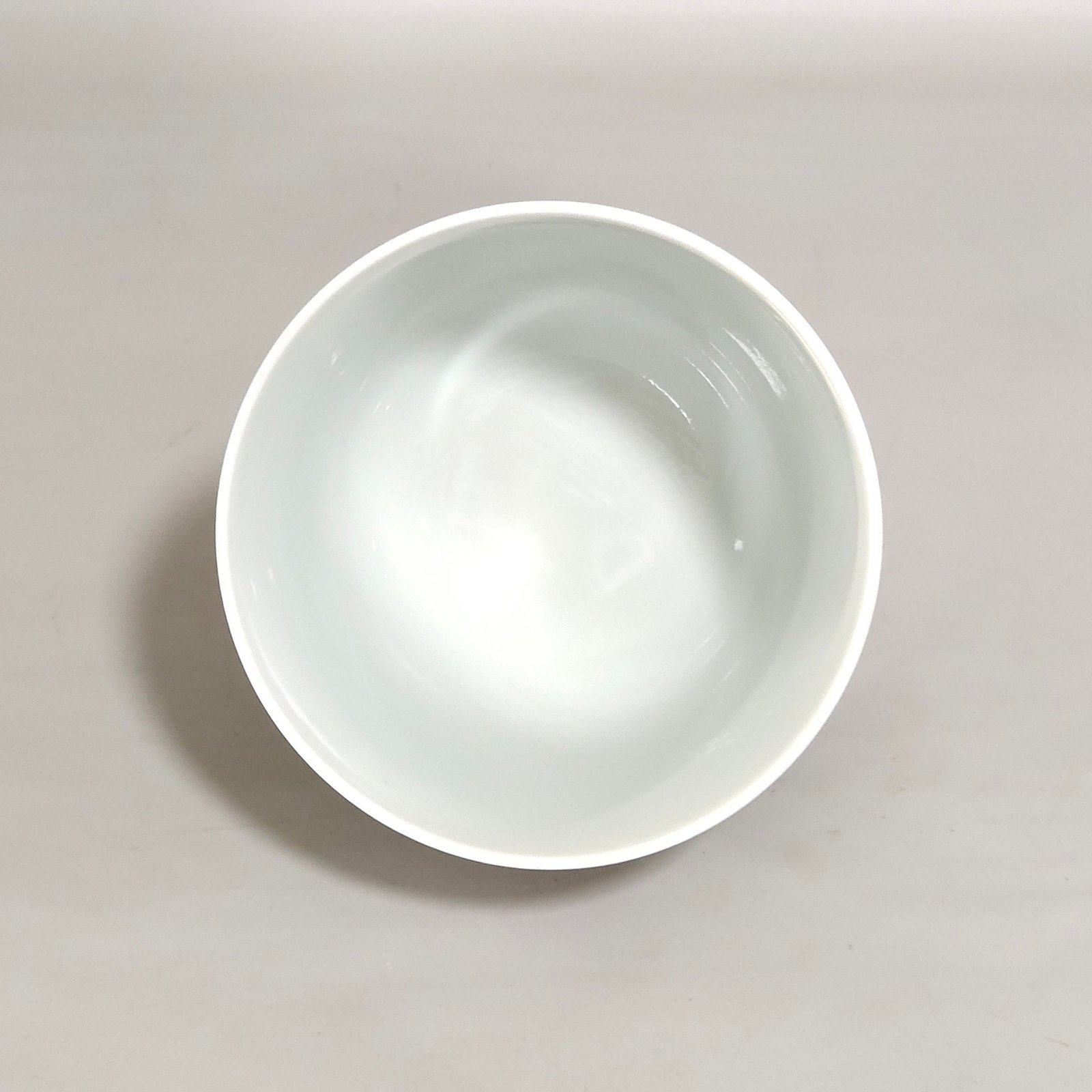 Qing Dynasty Qianlong famille rose porcelain bowl