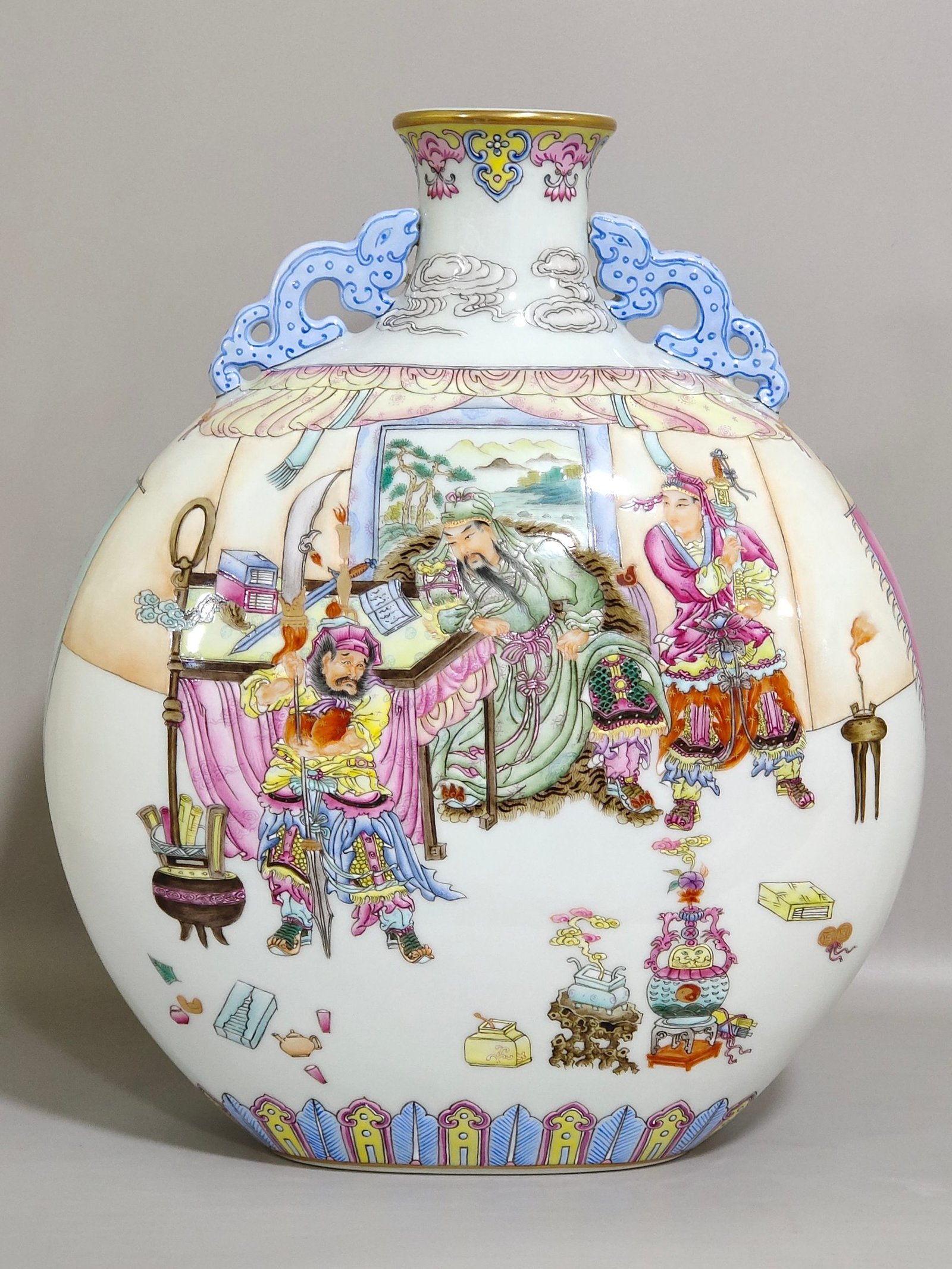 Qing Dynasty Qianlong the two gods of the sun and moon holding the moon vase