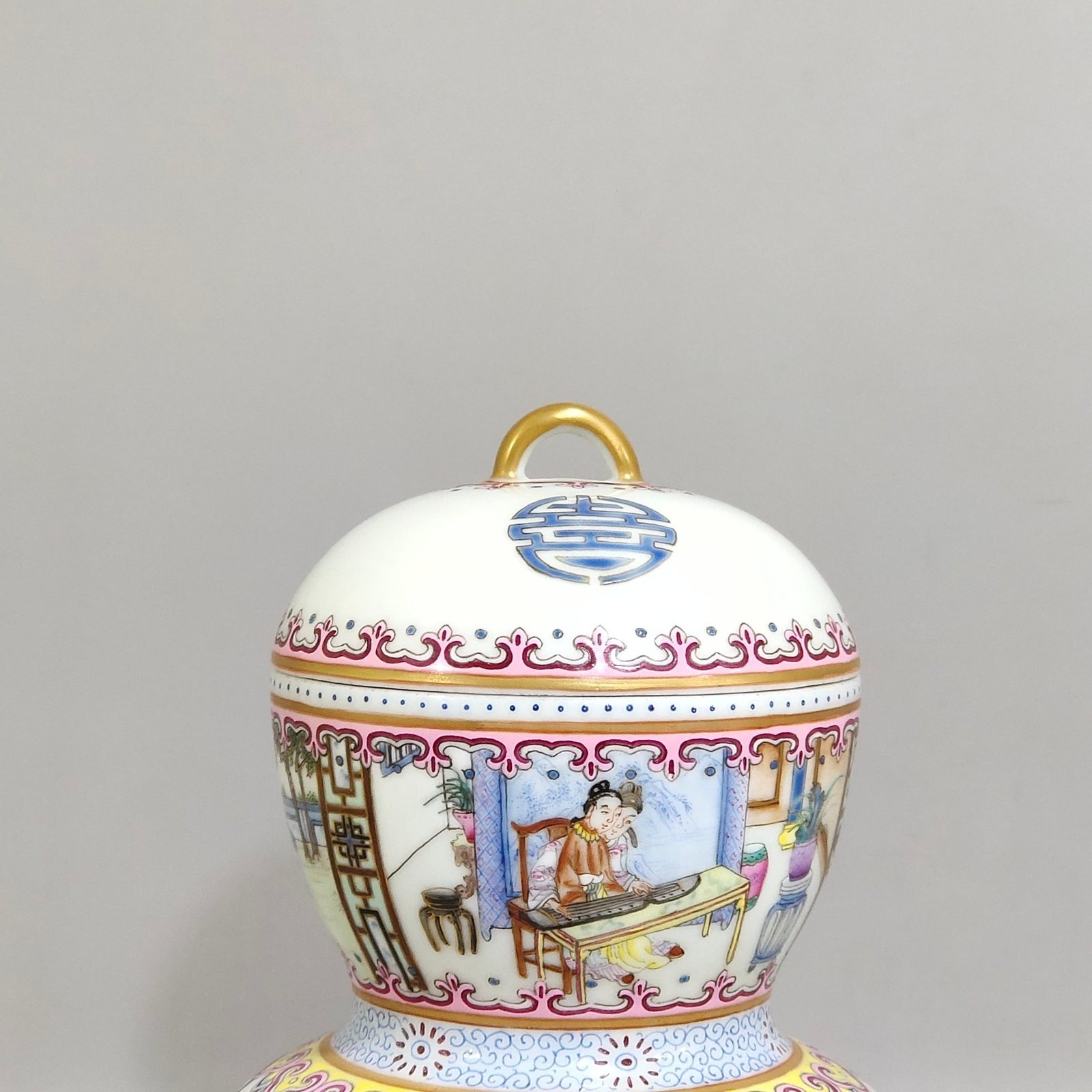 Qing Dynasty Qianlong character story warm wine pot