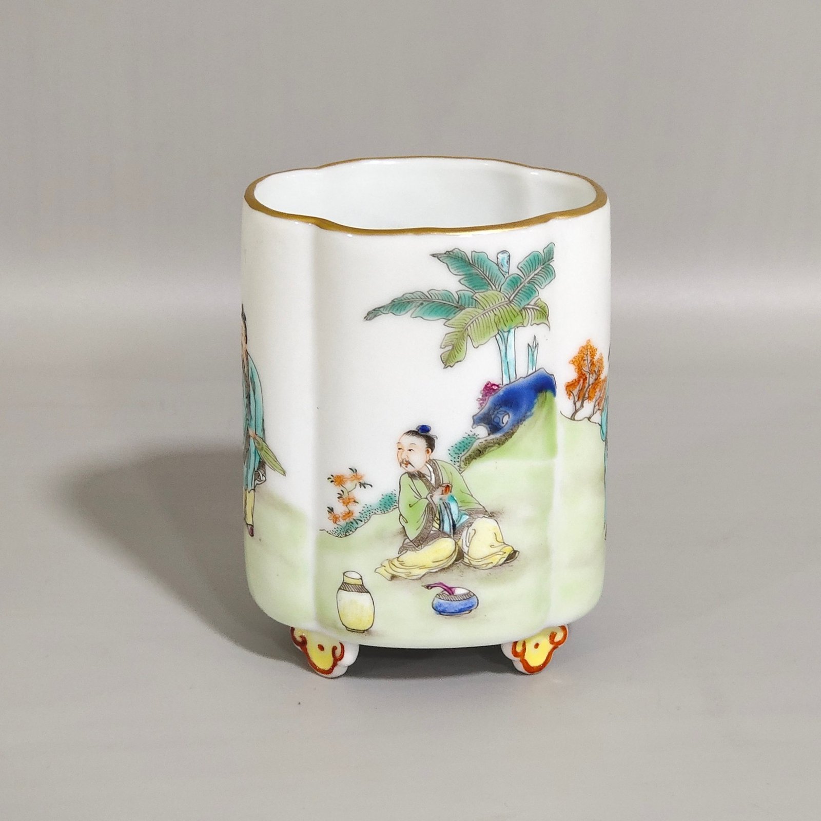 Qing Dynasty Qianlong character story pen holder