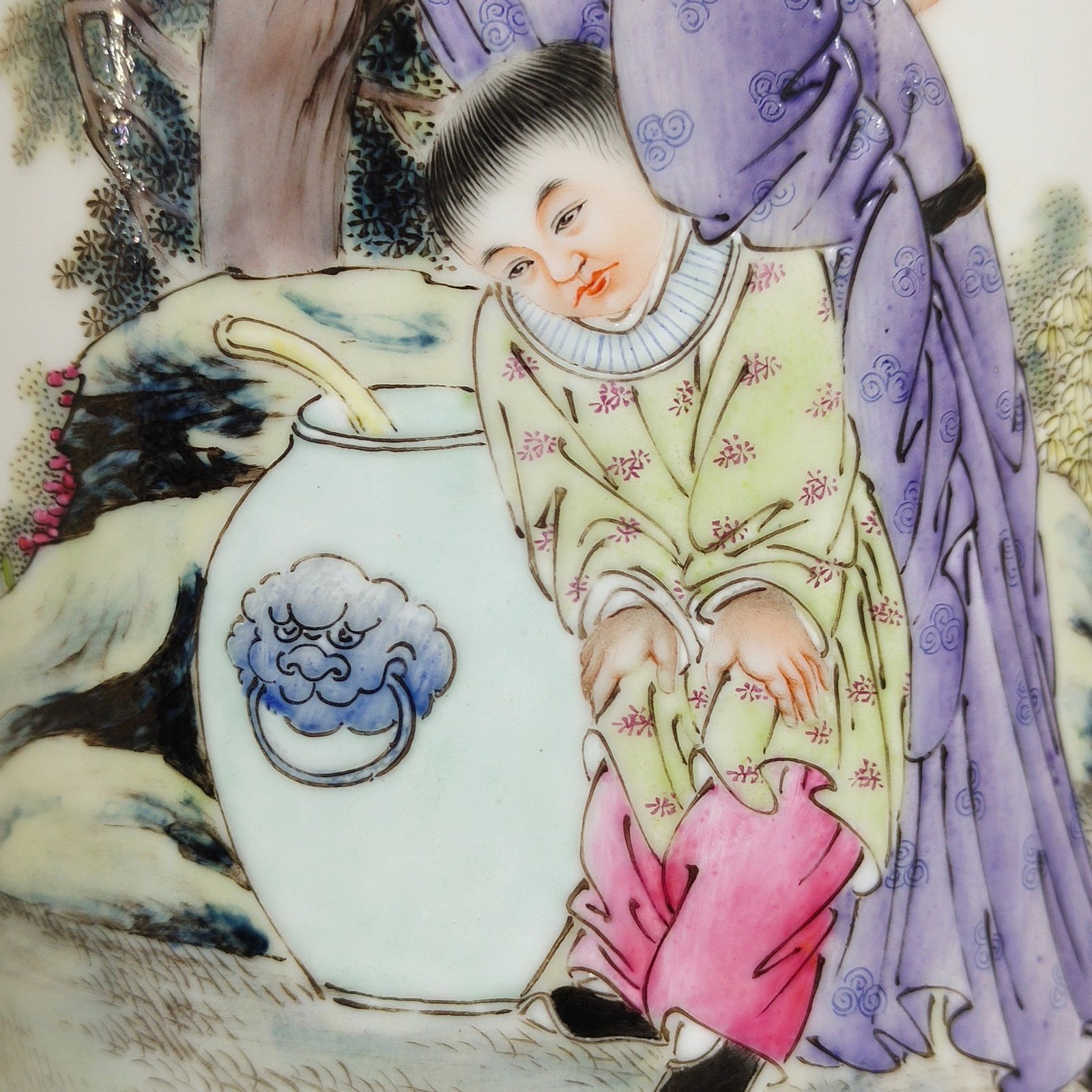 Qing Dynasty Qianlong figure enamel Li Bai drunken stick vase