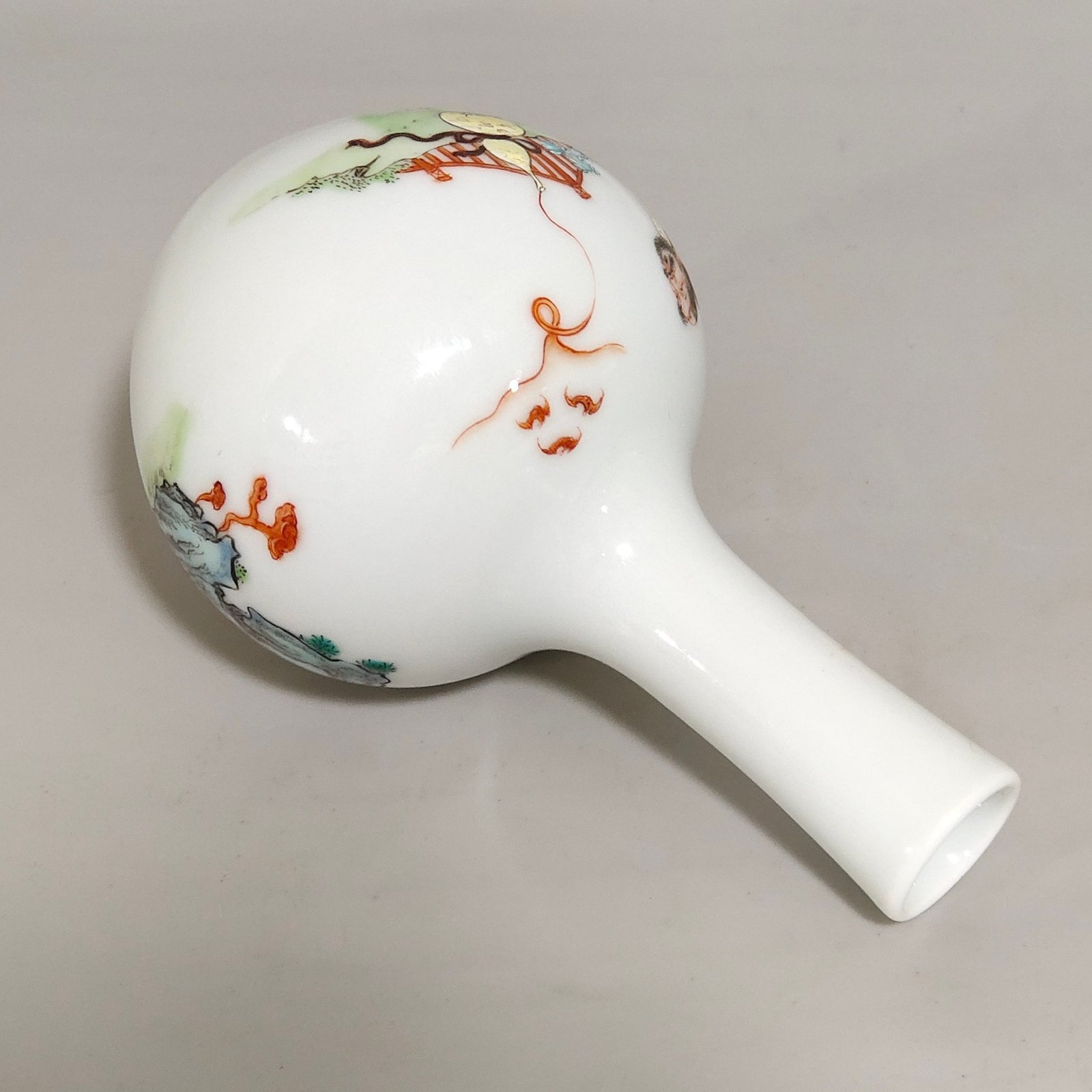 Qing Dynasty Qianlong A small celestial sphere vase