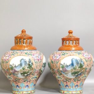Qing Dynasty Qianlong a window-opening fragrance diffuser