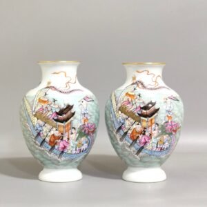 Qing Dynasty Qianlong dragon boat bottle