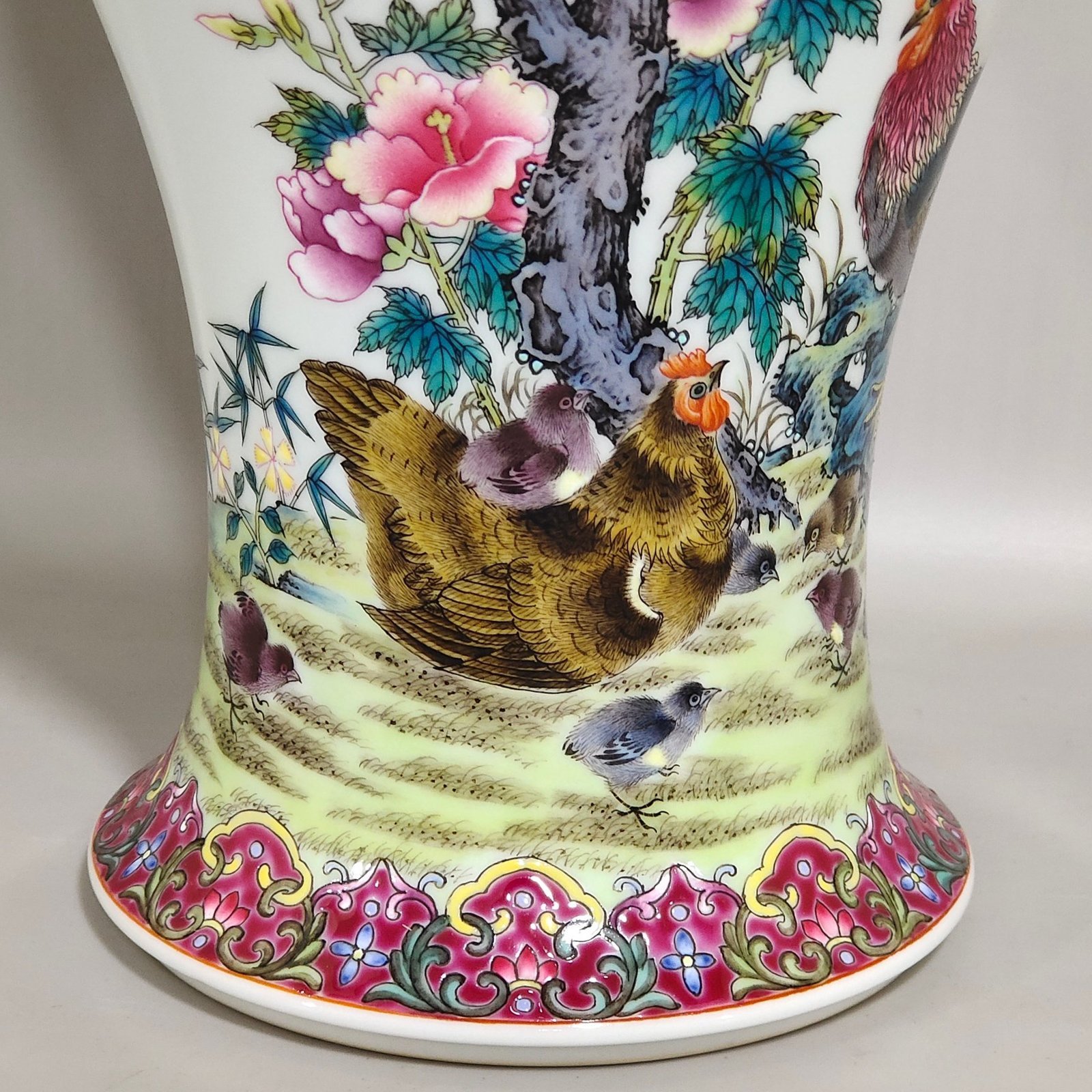 Qing Dynasty Qianlong had good fortune an elephant-ear vase