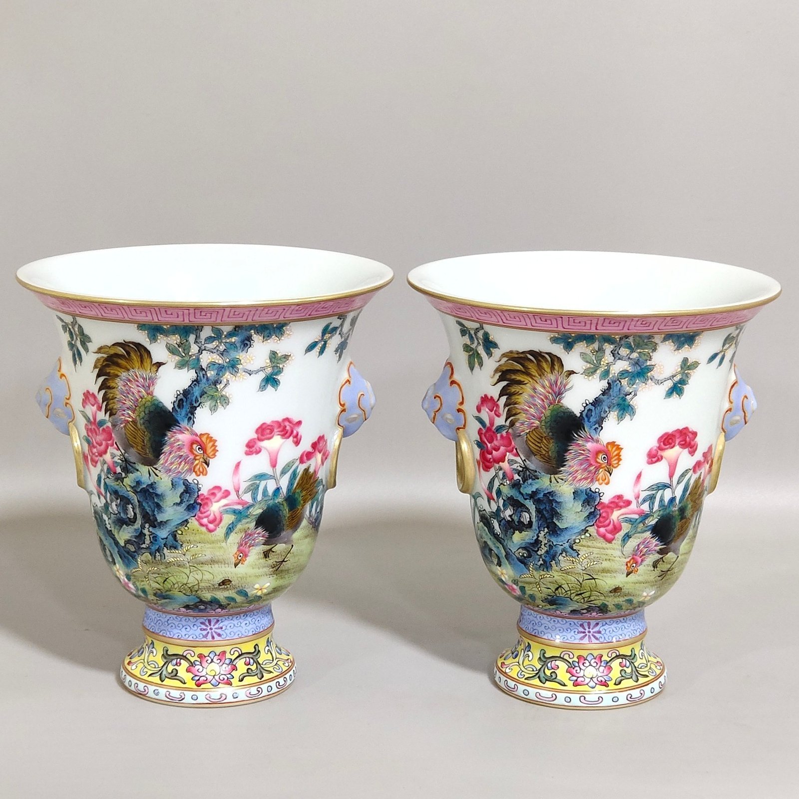 Qing Dynasty Qianlong poem “Good Luck and Good Luck” two-ear cup