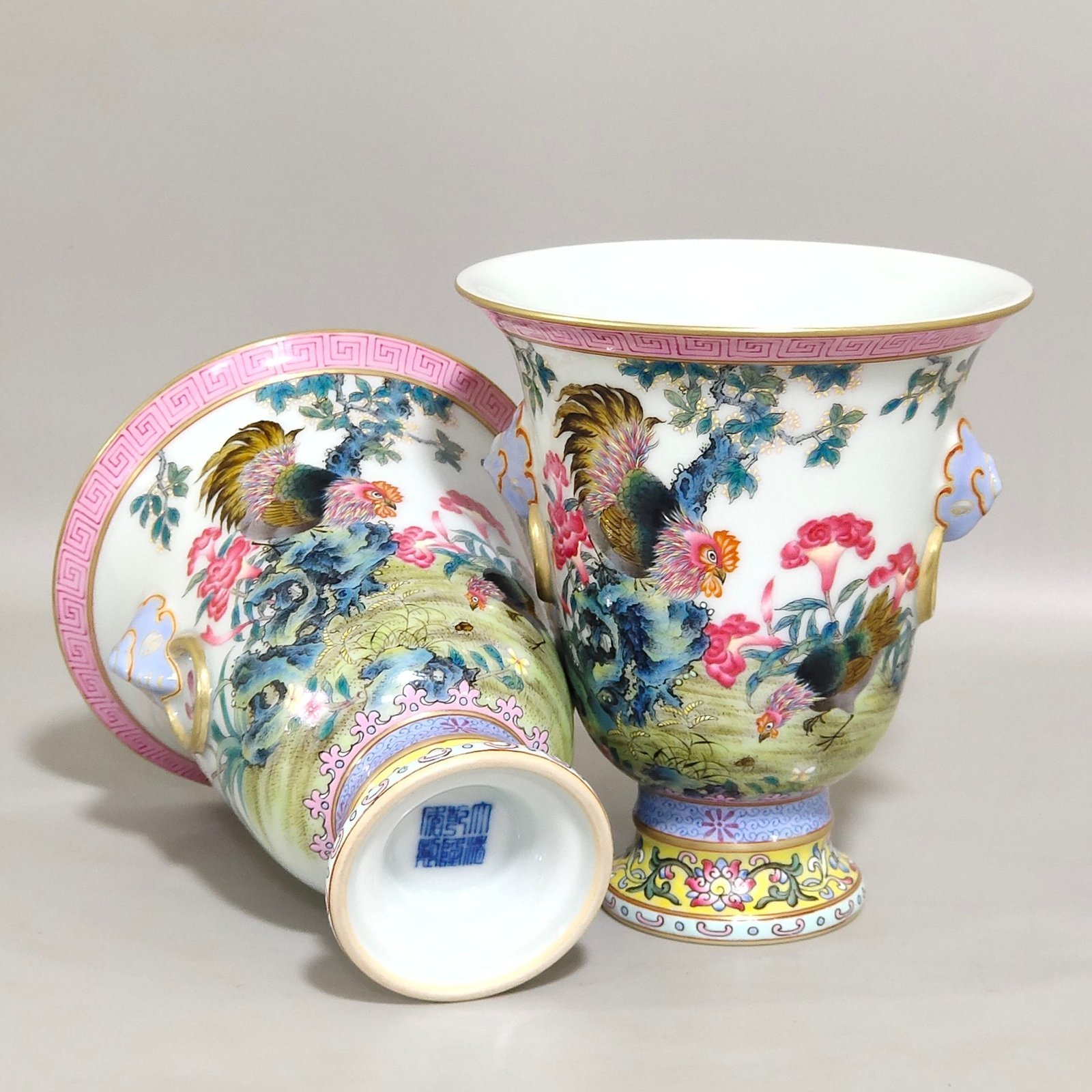 Qing Dynasty Qianlong poem “Good Luck and Good Luck” two-ear cup
