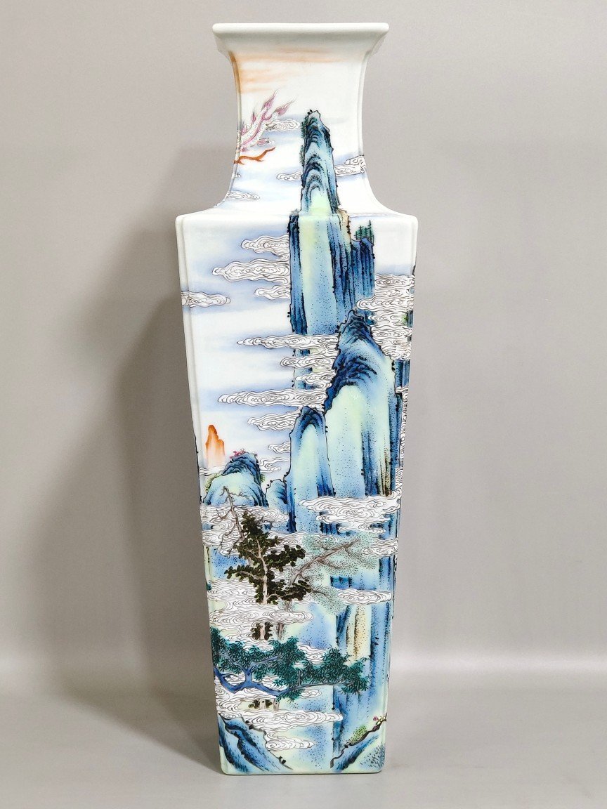 Qing Dynasty Qianlong Tianyuan Local Immortal Riding Phoenix Vase