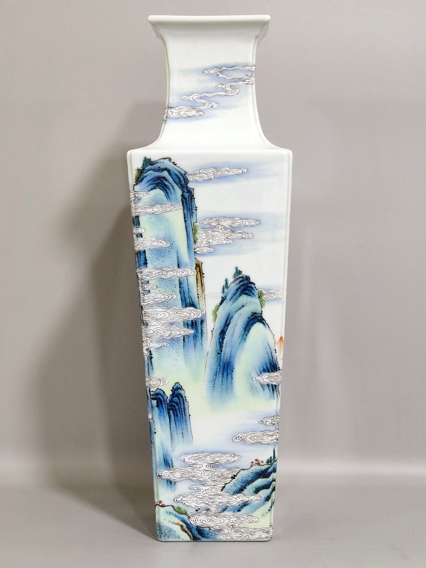 Qing Dynasty Qianlong Tianyuan Local Immortal Riding Phoenix Vase