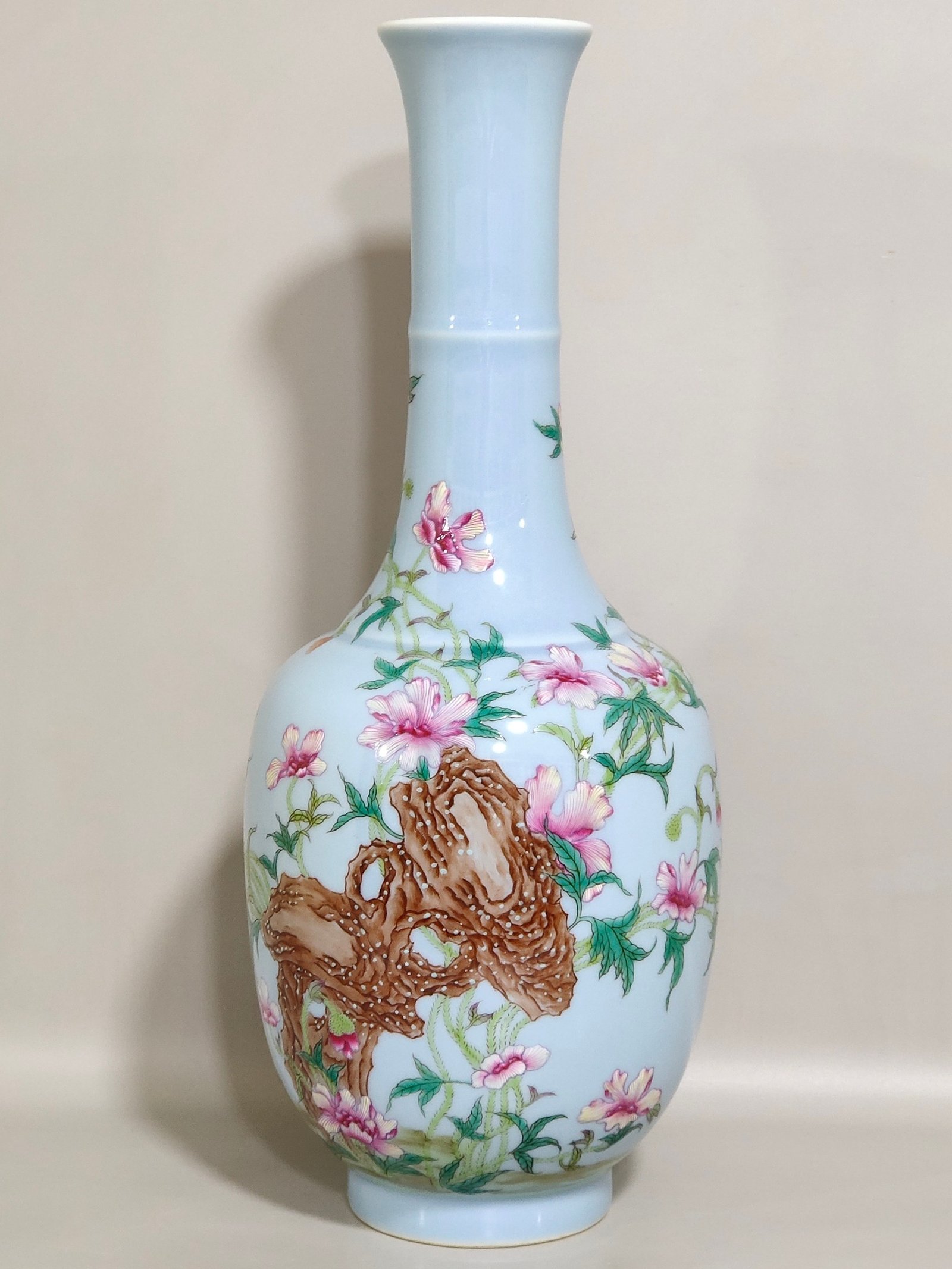 Qing Dynasty Qianlong A sky-blue glazed poppy flask