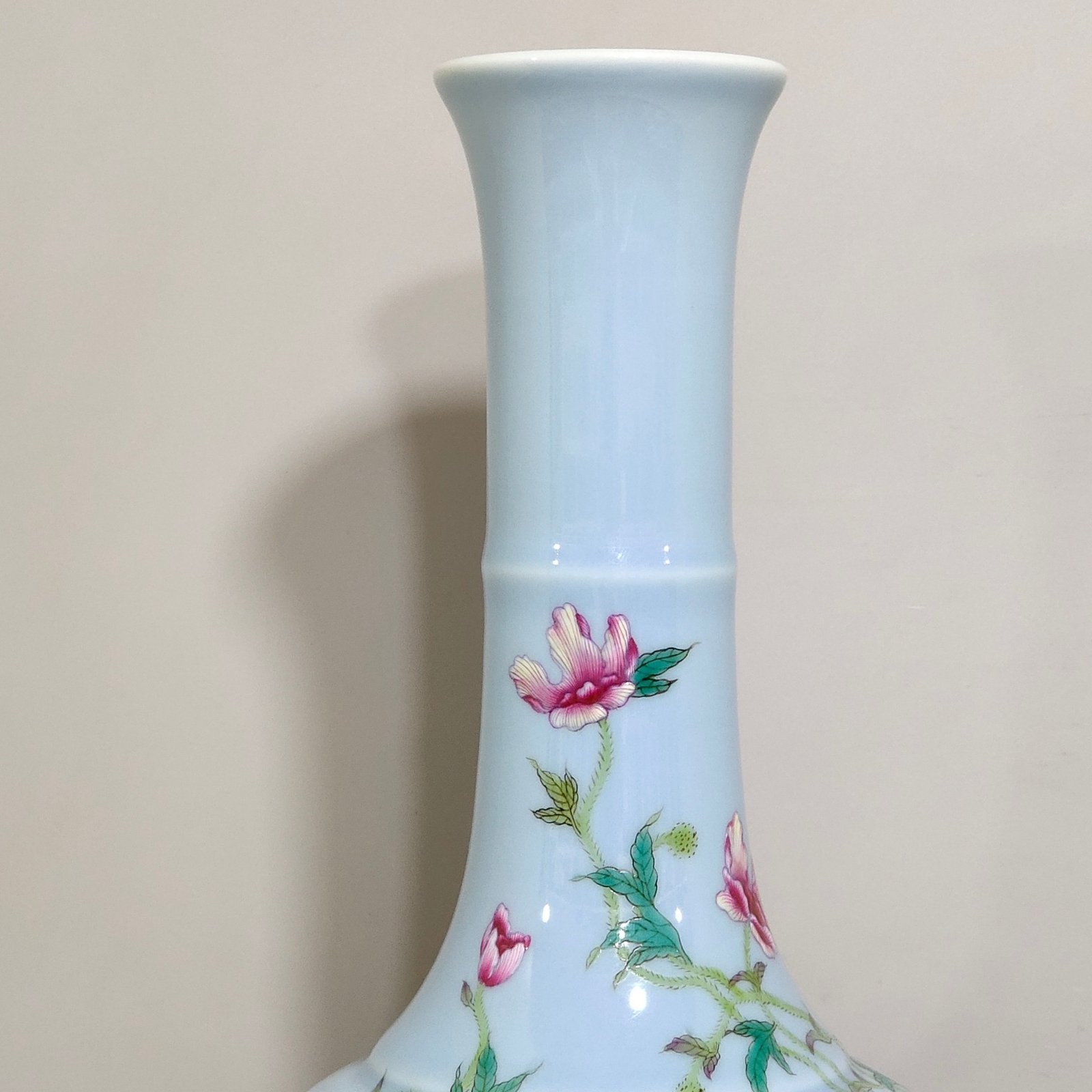 Qing Dynasty Qianlong A sky-blue glazed poppy flask