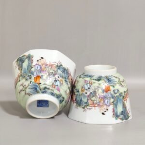 Qing Dynasty Qianlong Infant Playing Cup